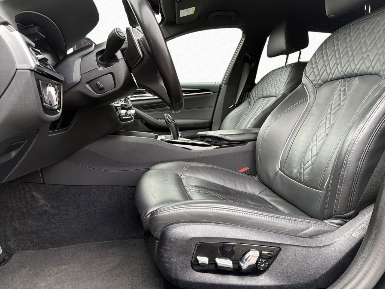 BMW 540i xDrive Tour M Sport DAPro 360° Laser KomSi