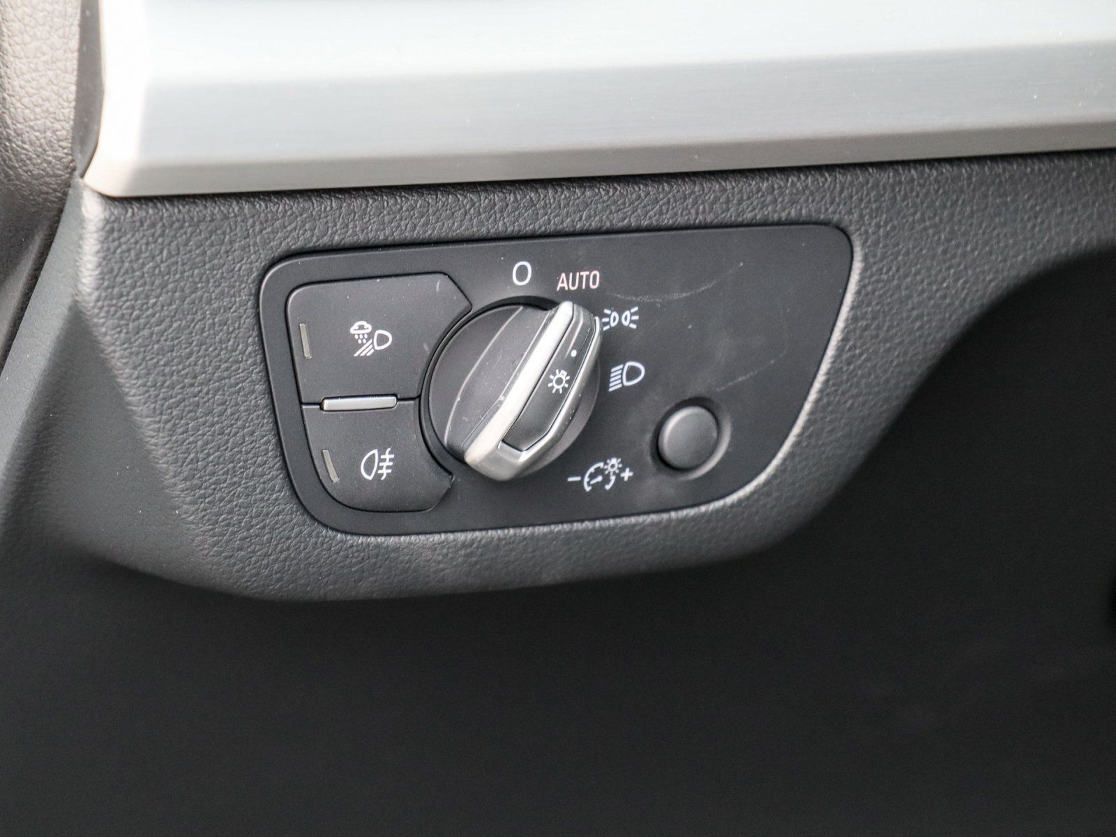 Audi Q5 50 TFSI e S-Line Luft AHK Matrix