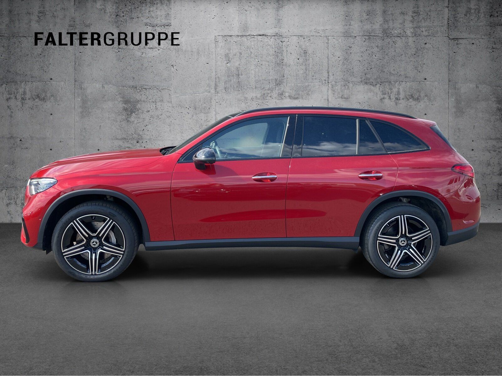 Mercedes-Benz GLC 300d 4M AMG+NIGHT+AHK+DISTRO+PANO+360+MEMORY