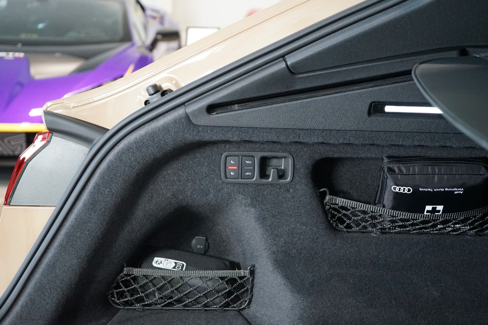 Audi Q8 50 TDI - Samsaru's Car Outlet
