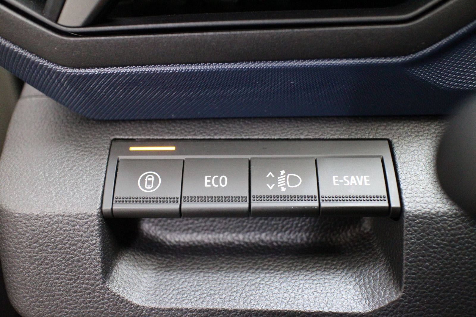 Dacia Duster III Hybrid 140 Journey - Samsaru's Car Outlet