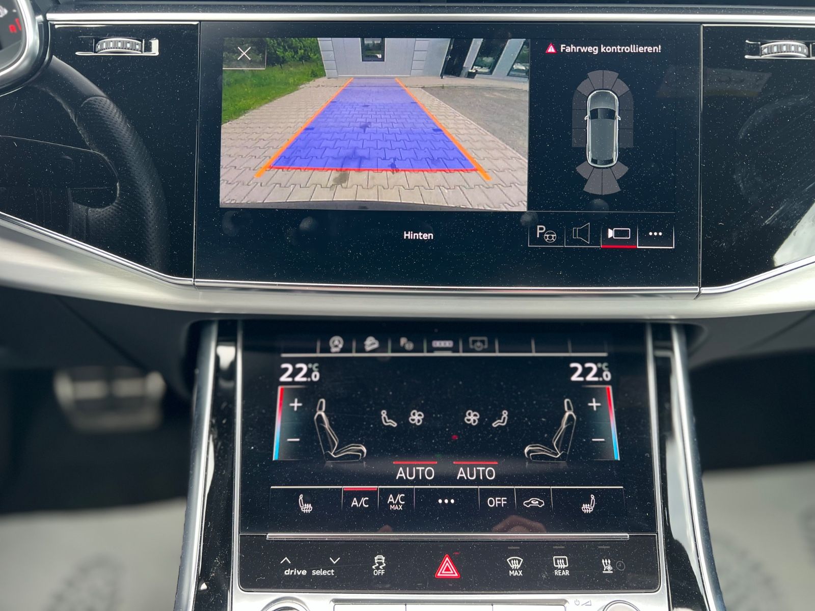 Audi Q8 50 TDI quattro*S-LINE* Panorama*SOFT-CLOSE*