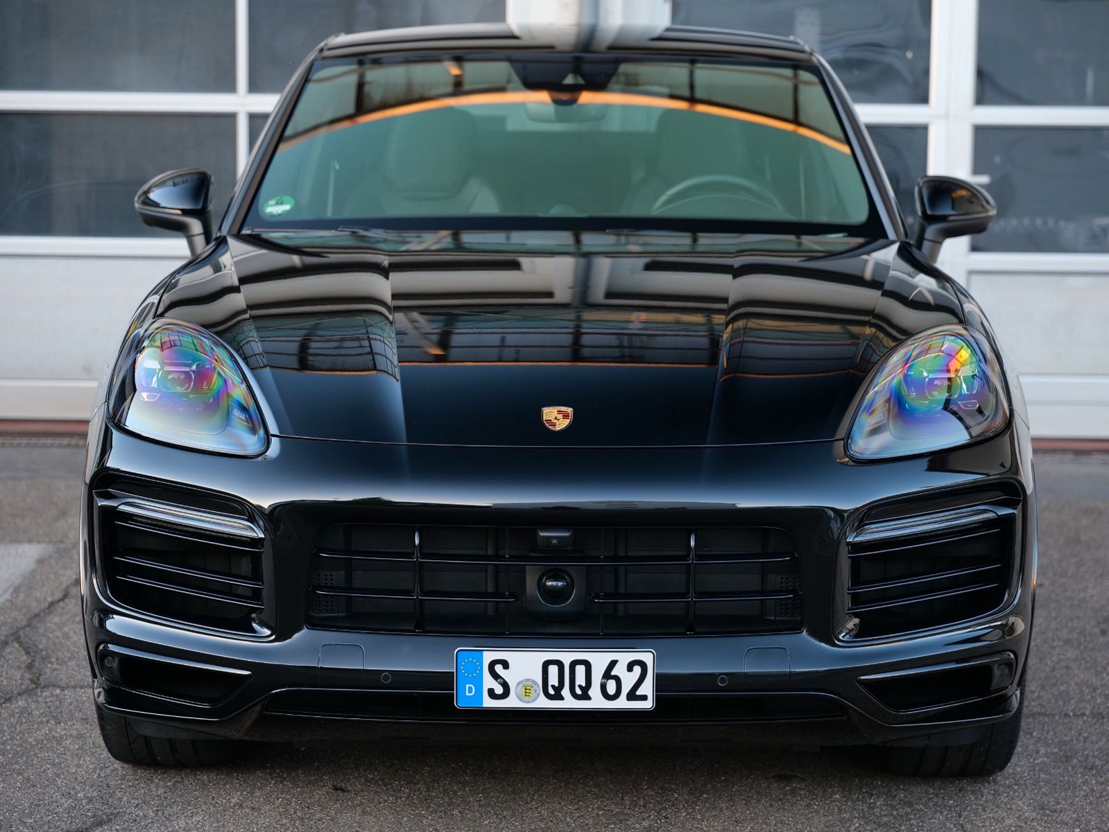 Porsche Cayenne Coupe E-Hybrid Platinum Edi SPORT DESIGN