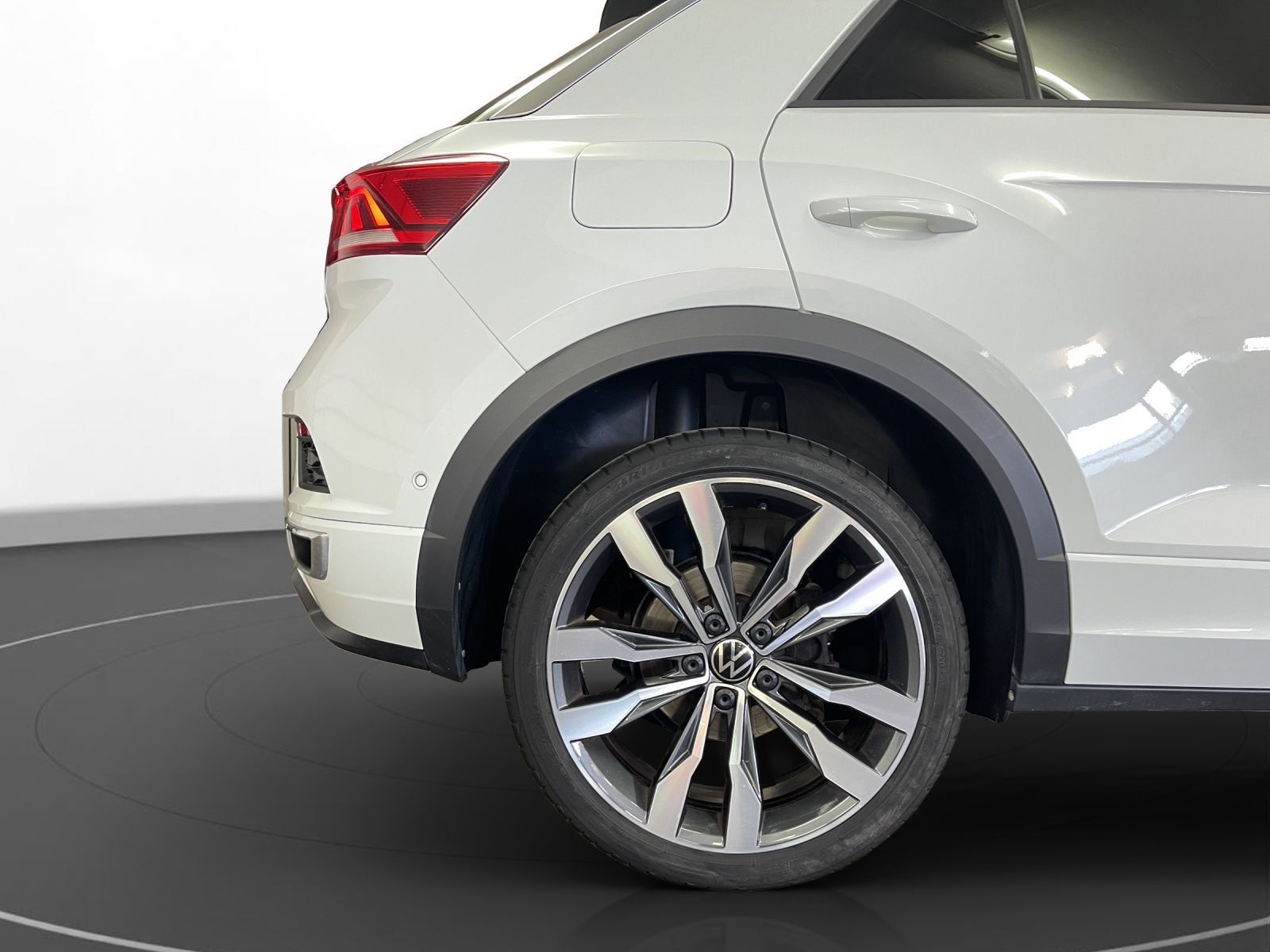 Volkswagen T-Roc 2.0 TSI 4M Sport R-Line - Samsaru's Car Outlet