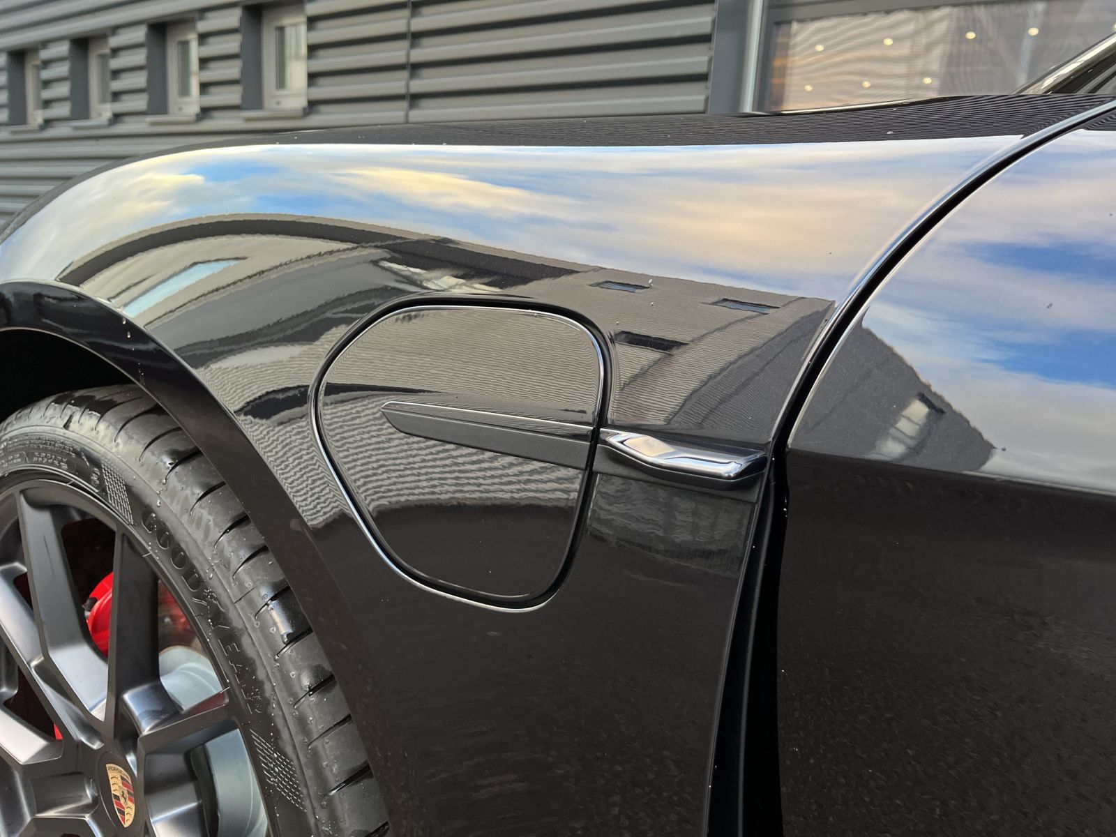 Porsche Taycan 4S Sport Turismo Pano.,Sport Chrono,InnoD