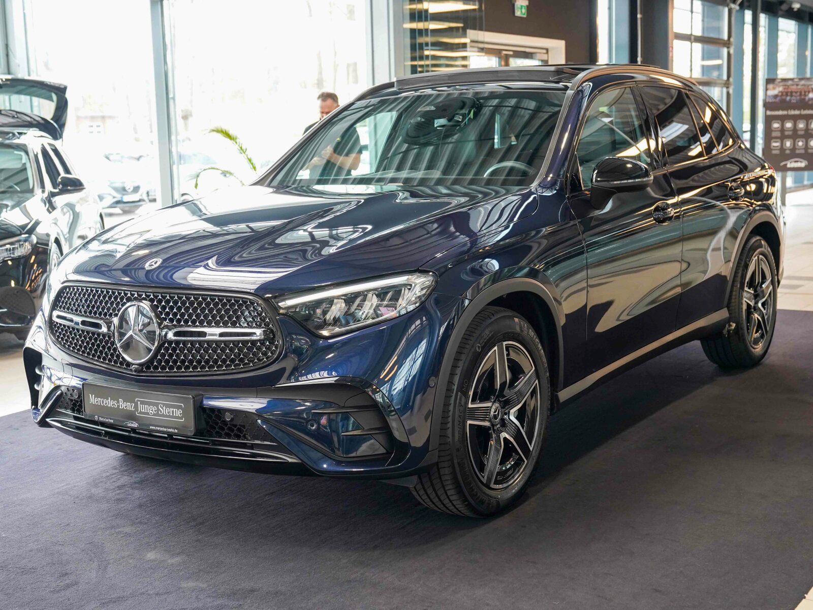 Mercedes-Benz GLC 300 d 4M AMG Line - Samsaru's Car Outlet
