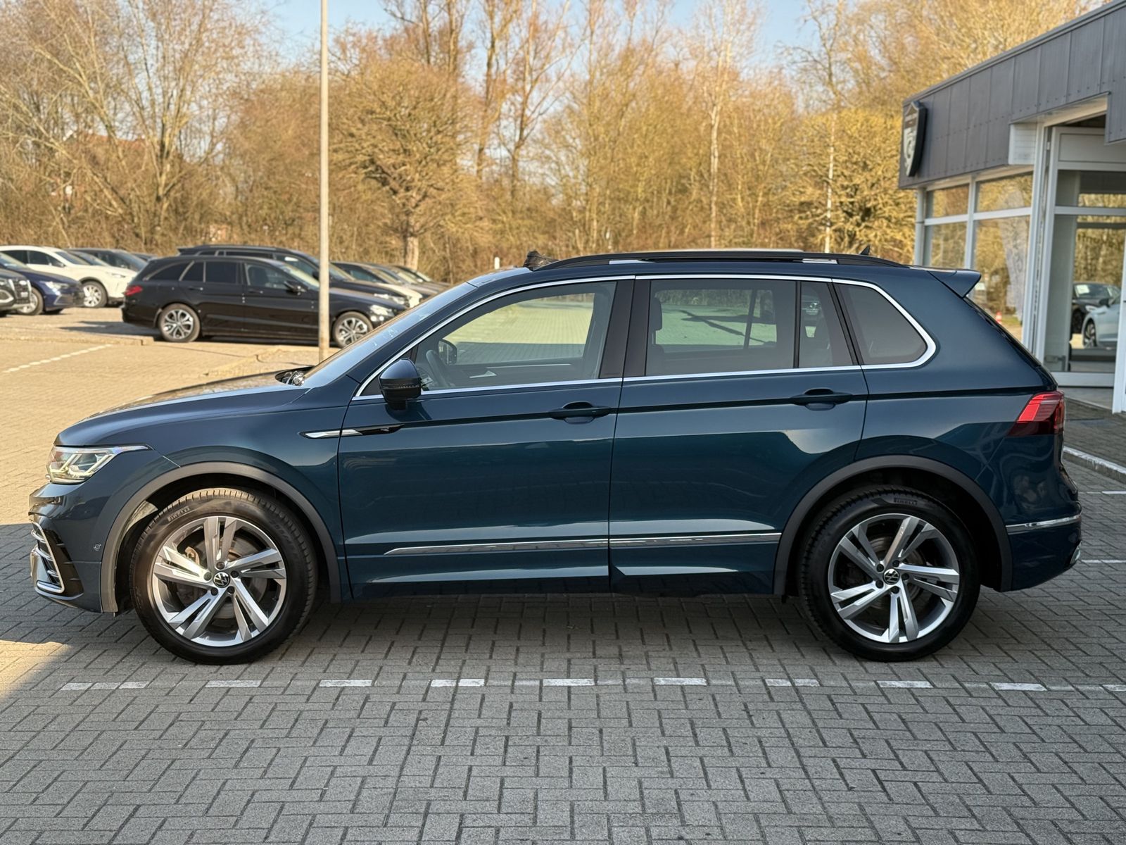 Volkswagen Tiguan R-Line 4-Motion,Pano,AHK,R-Kam,Matrix,ACC