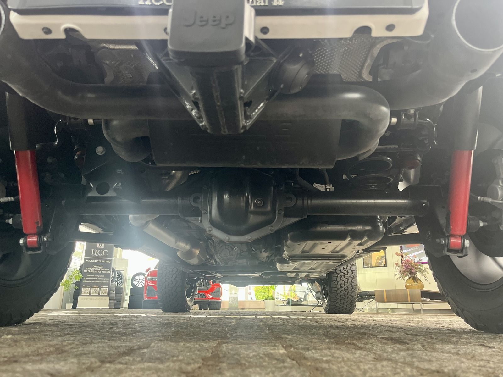 Jeep Wrangler 2.0 Sky One Rubicon Brute Look + Carbon