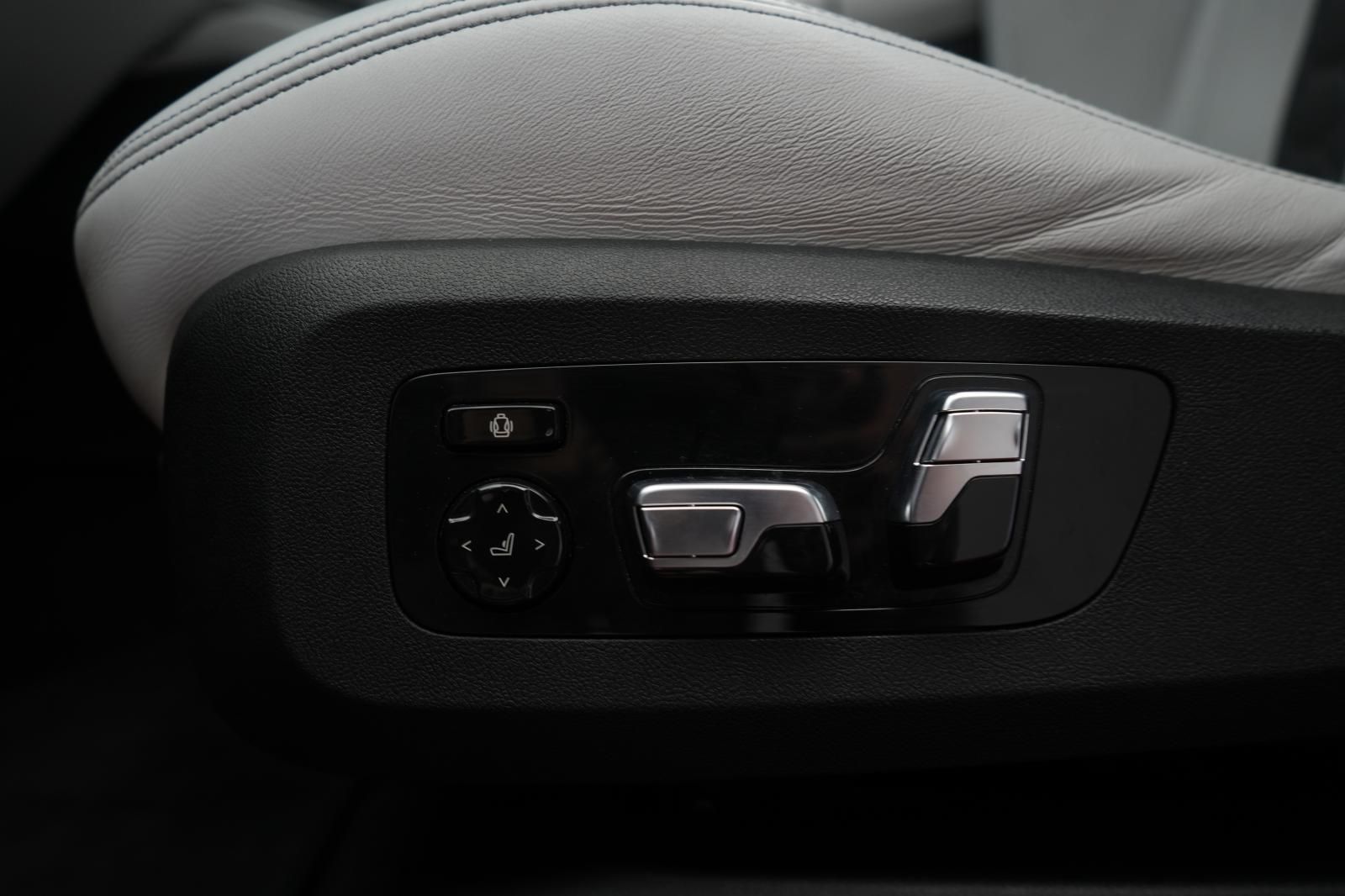 BMW X6 M Competition Leder/ACC/Kamera/HUD/Skytop/B&W