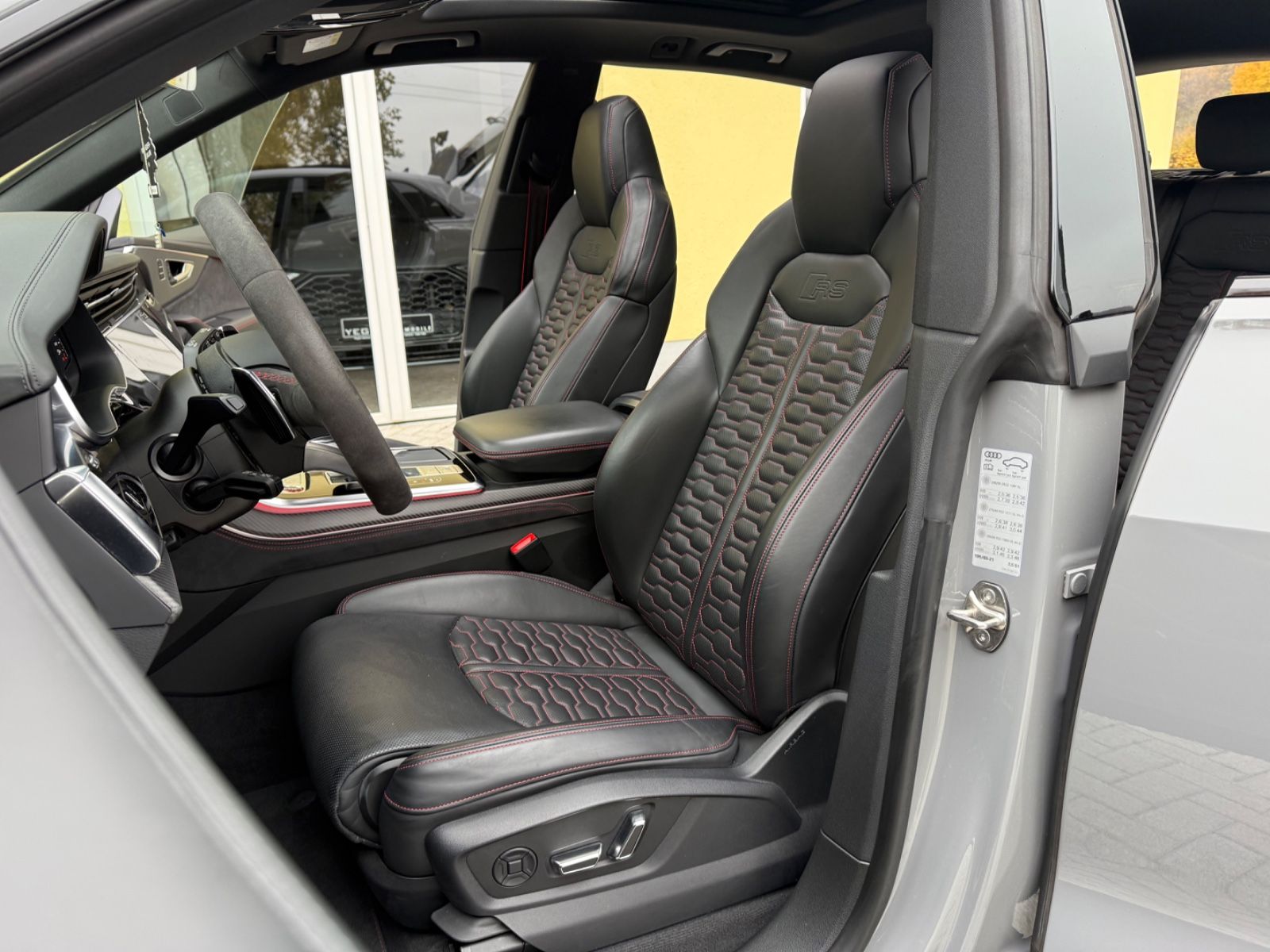 Audi RS Q8 4.0 TFSI quattro Pano-Softclose-Garantie