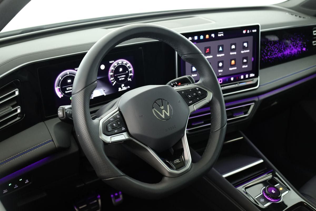 Volkswagen Tiguan 2.0 TDI 4M DSG R-Line Leder Pano Navi 360