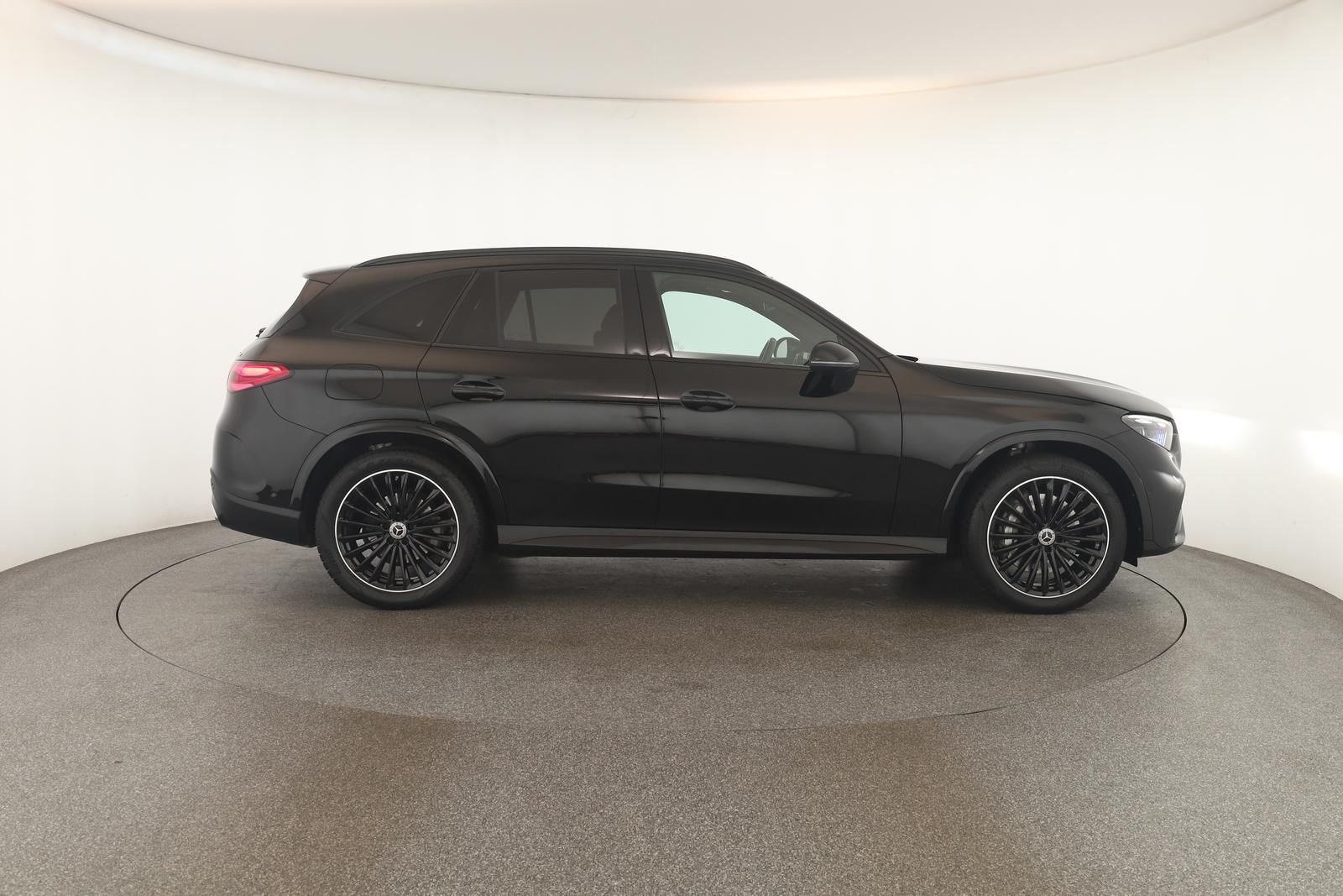 Mercedes-Benz GLC 300 d 4M AMG Advanced Night DIGITAL Pano AHK
