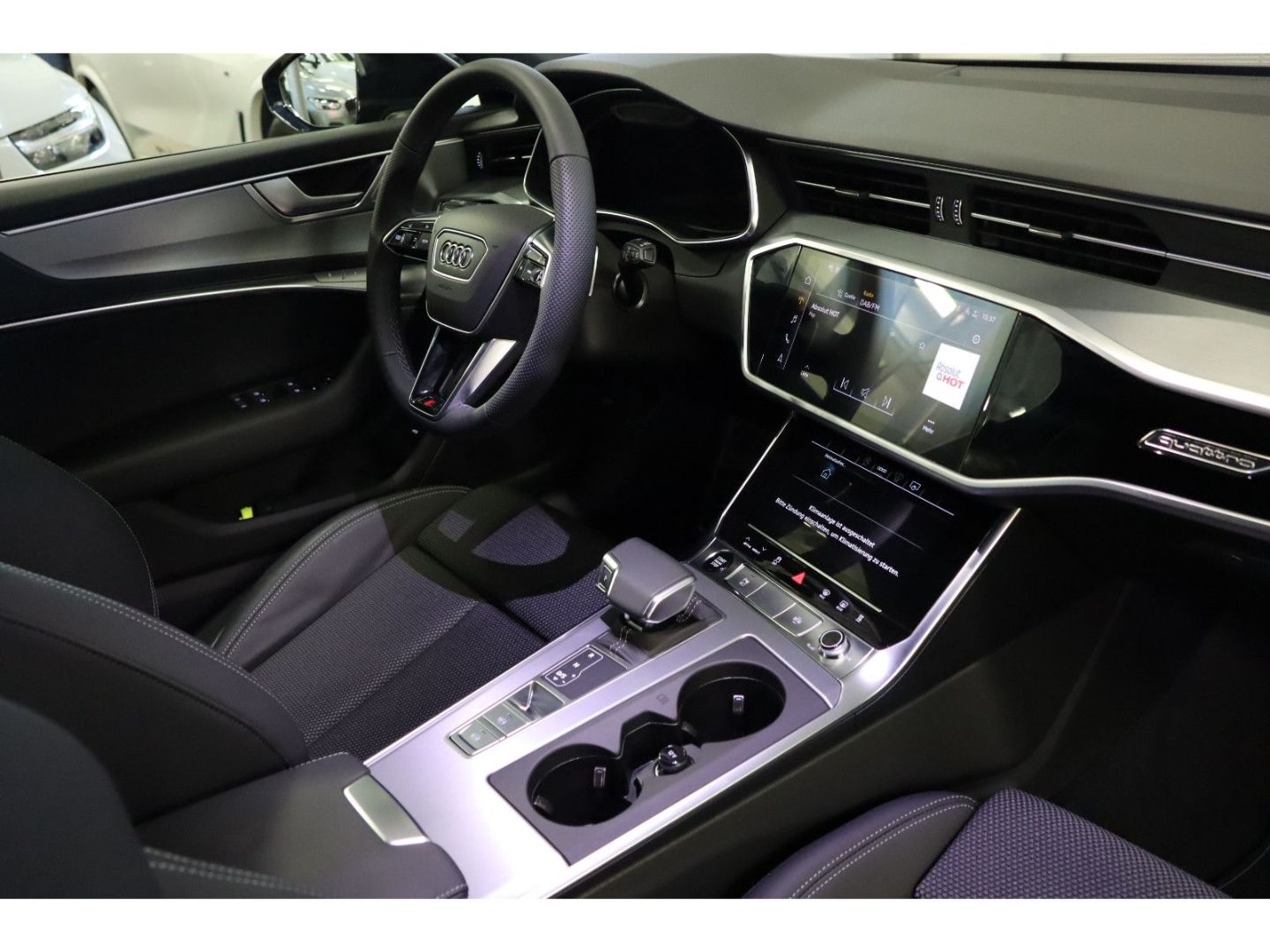 Audi A6 Avant 45 TDI quattro S line - Samsaru's Car Outlet