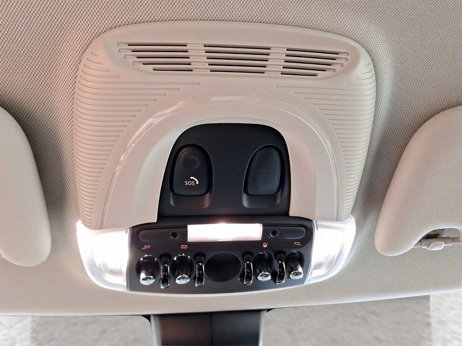 MINI Cooper - Samsaru's Car Outlet