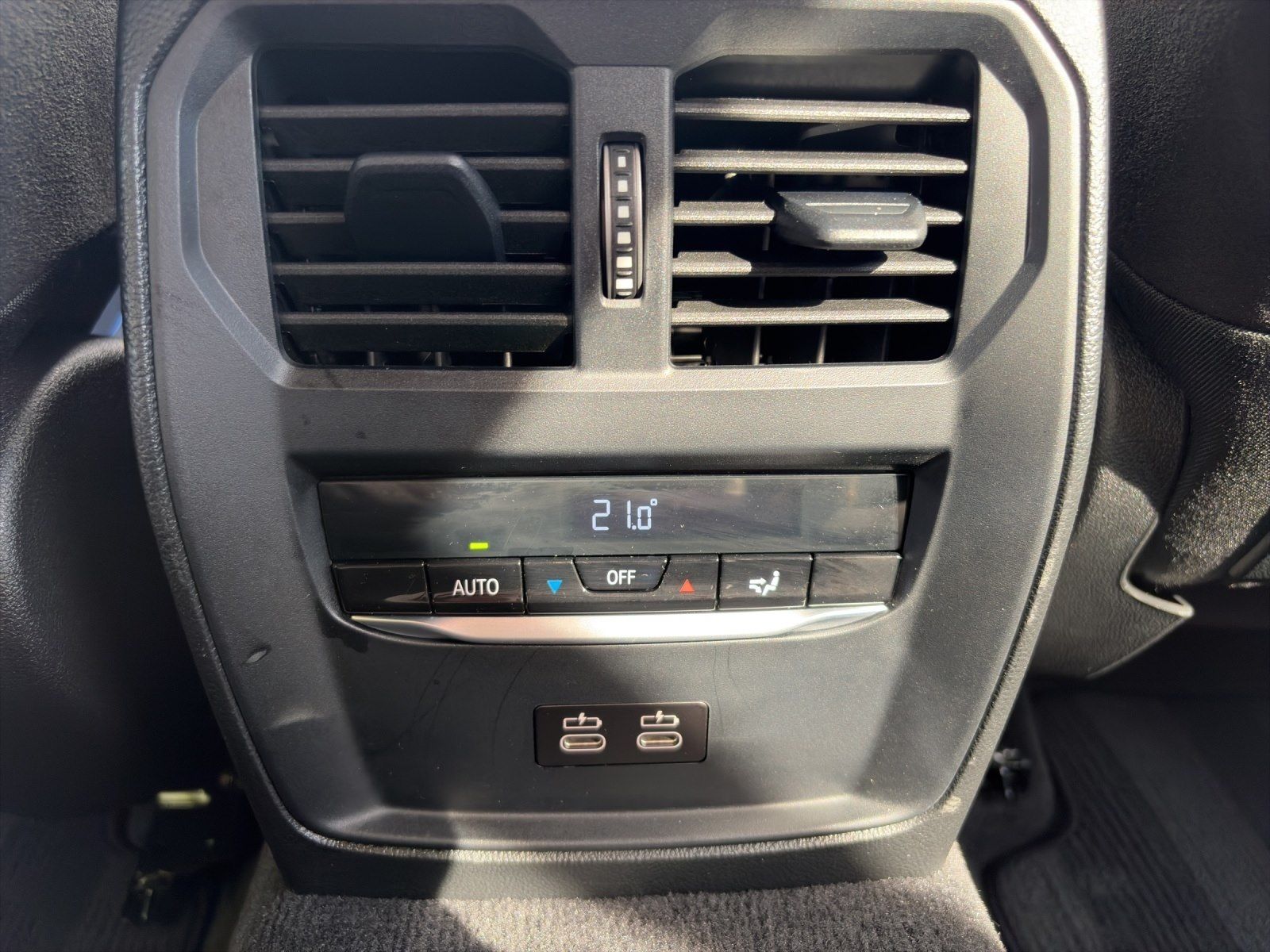 BMW 320i Touring M-Sport AHK HUD DrivAss. ACC ParkAs