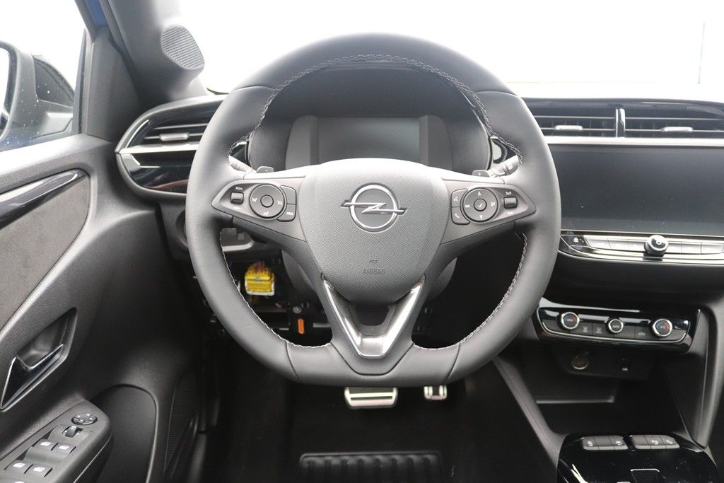 Opel Corsa F 1.2 Turbo Ultimate - Samsaru's Car Outlet