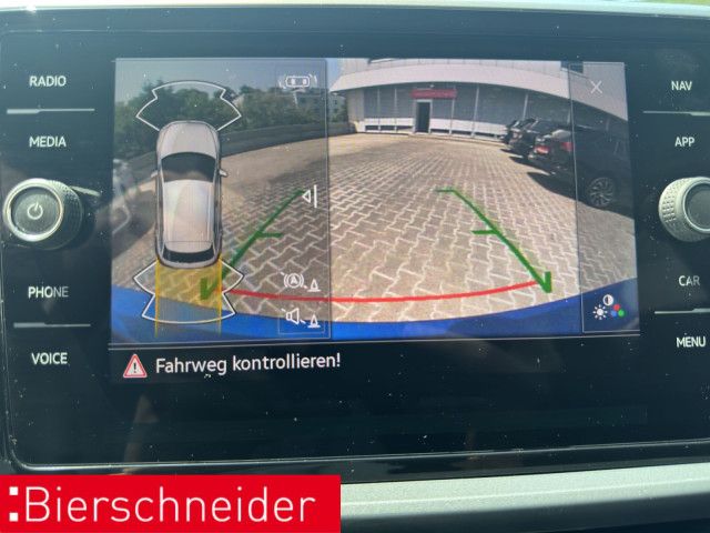 Volkswagen T-Roc 1.5 TSI DSG Style - Samsaru's Car Outlet