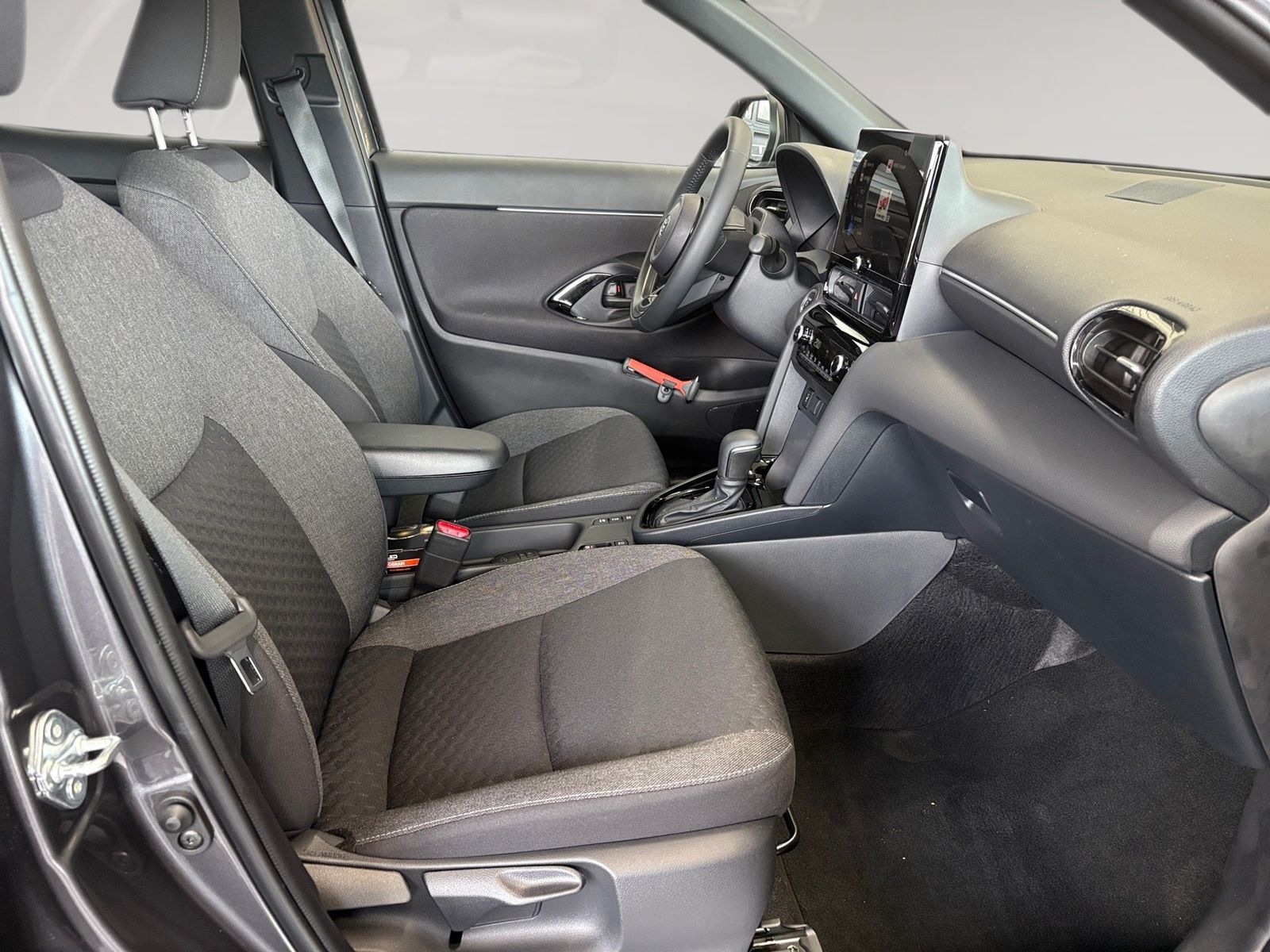 Toyota Yaris Cross 1.5 Teamplayer Winter+Safety ACC+LED