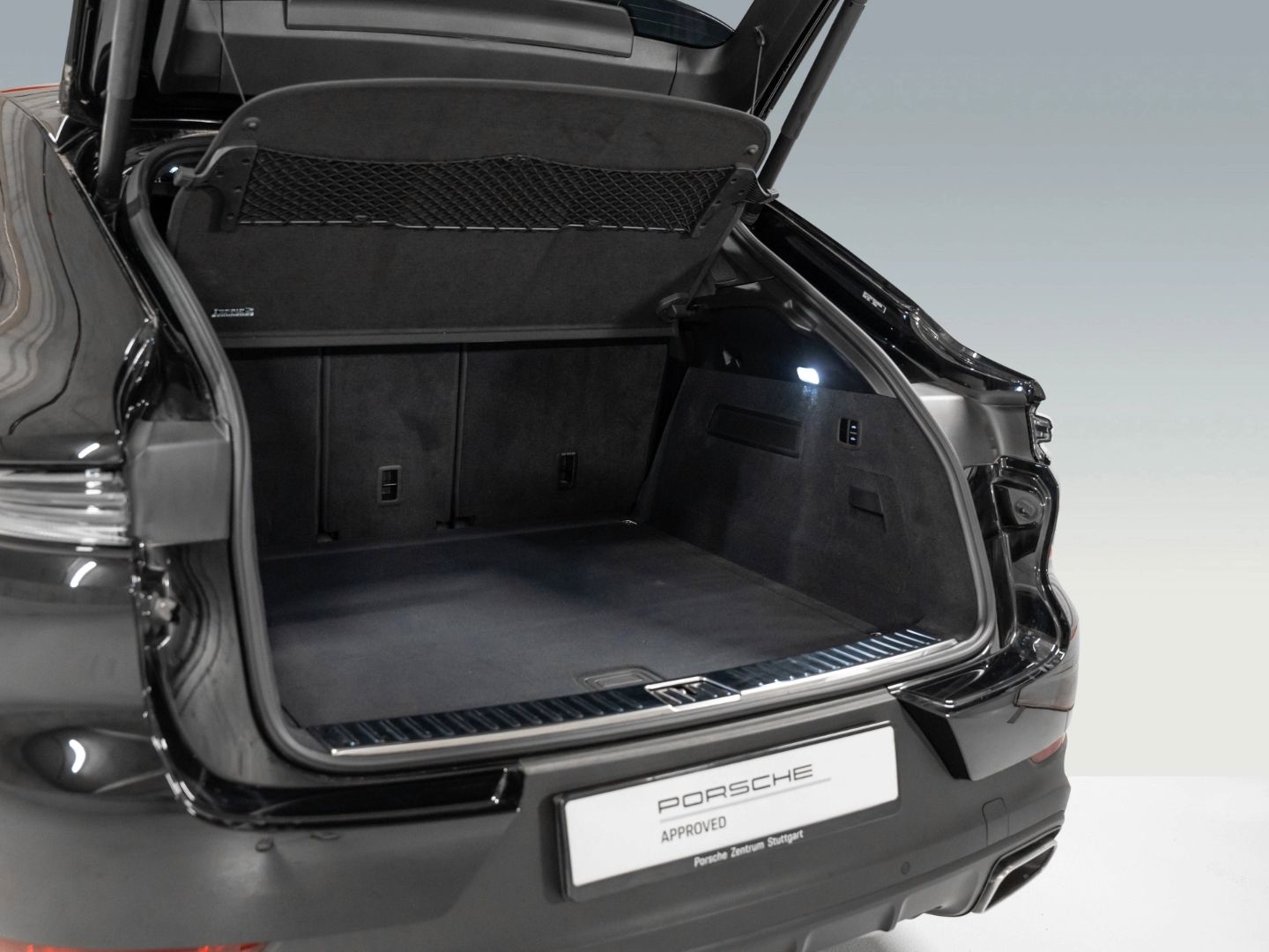 Porsche Cayenne Coupe PDCC Luftfederung InnoDrive BOSE