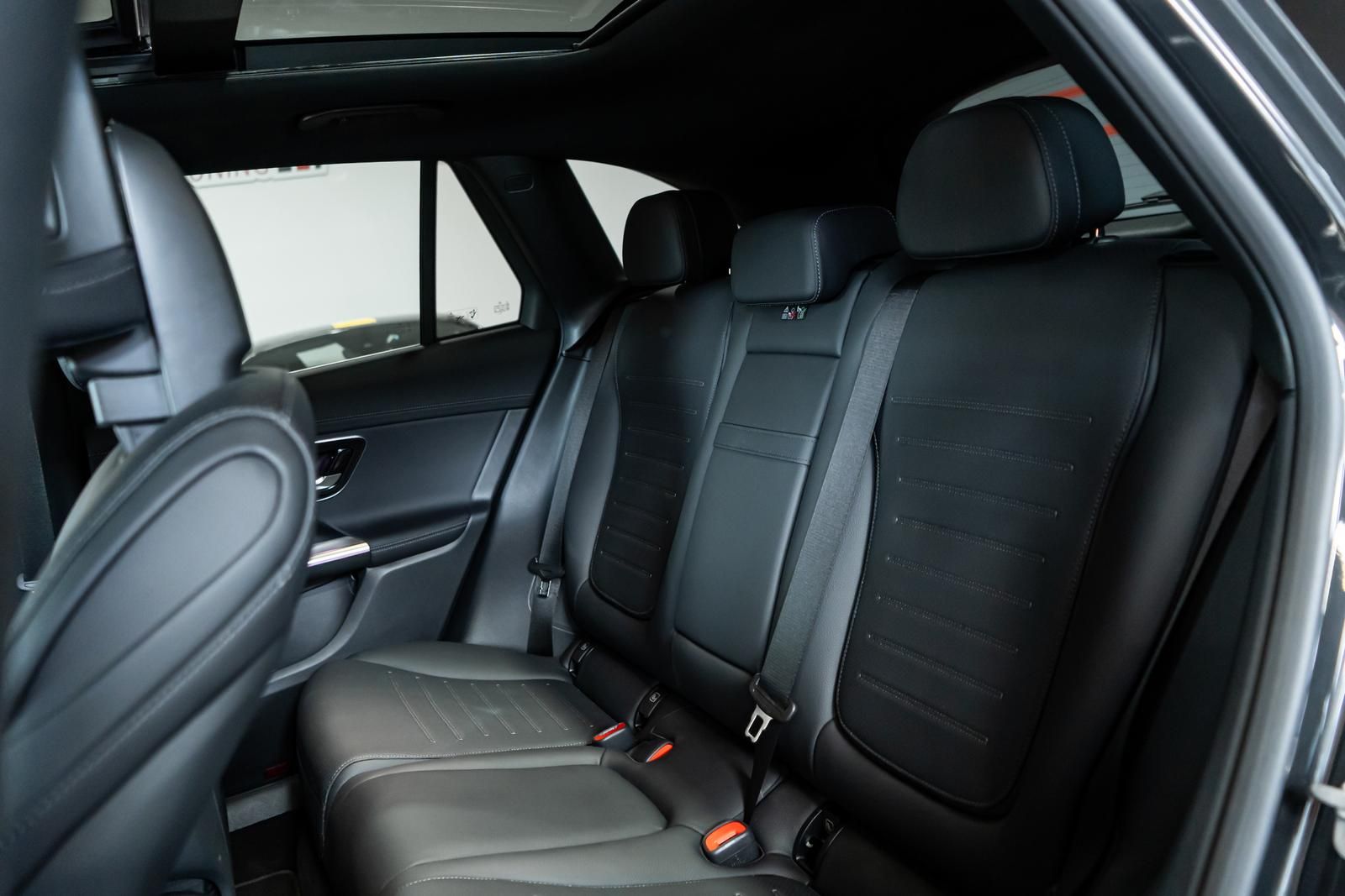 Mercedes-Benz GLC 300d 4M Edition AMG Line AHK SHZ PANO SOUND