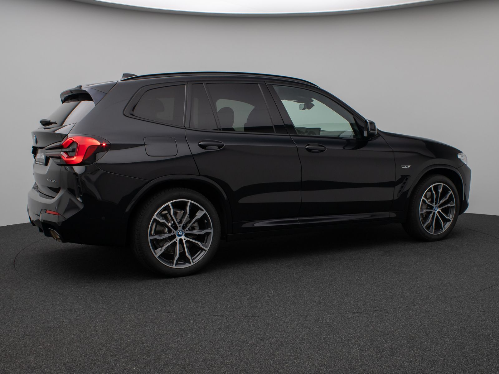BMW X3 xD30e M Sport - Samsaru's Car Outlet