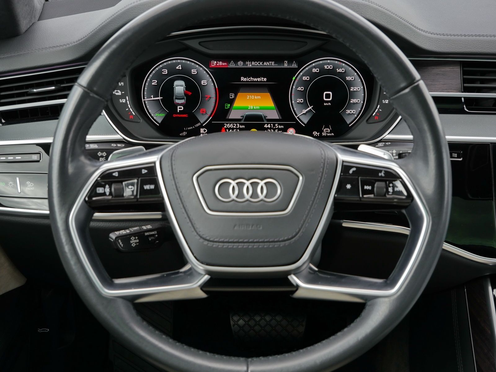 Audi A8 60 TFSI e quattro - Samsaru's Car Outlet