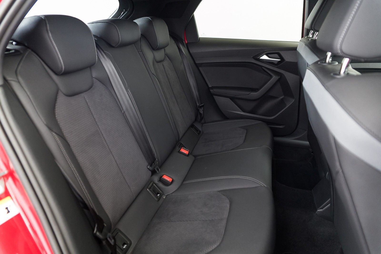 Audi A1 Sportback S line 35 TFSI S tr. - Samsaru's Car Outlet