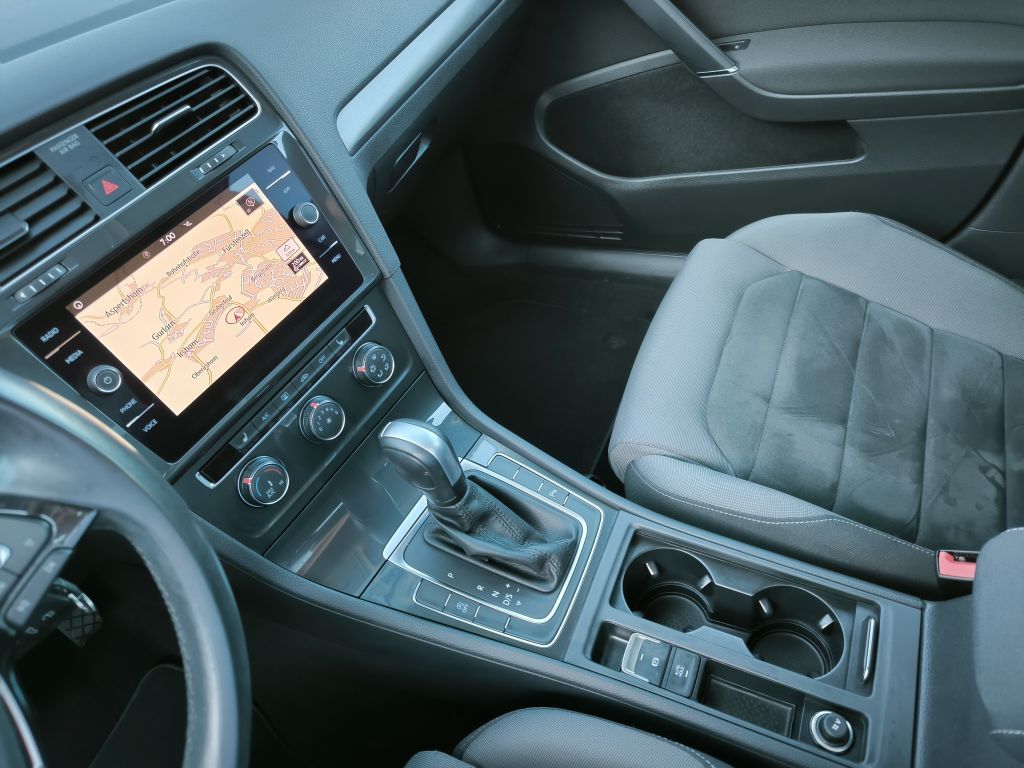 Volkswagen Golf Variant 2.0 TDI DSG Comfortline - Samsaru's Car Outlet