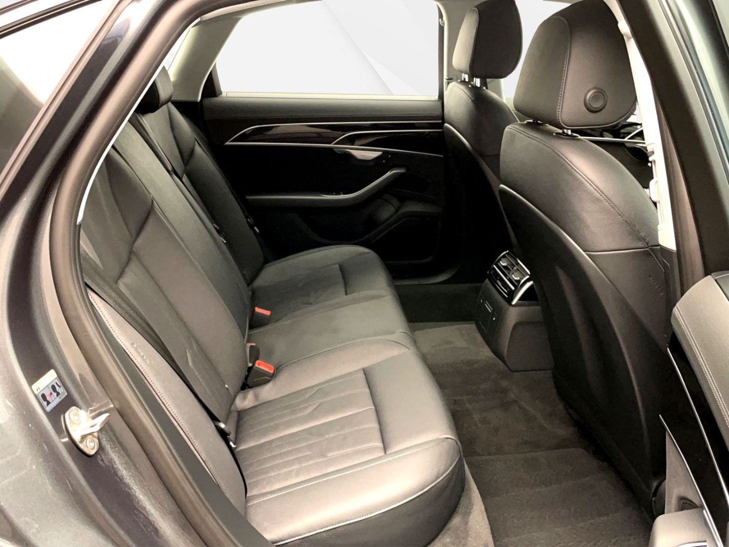 Audi A8 50 TDI quattro - Samsaru's Car Outlet