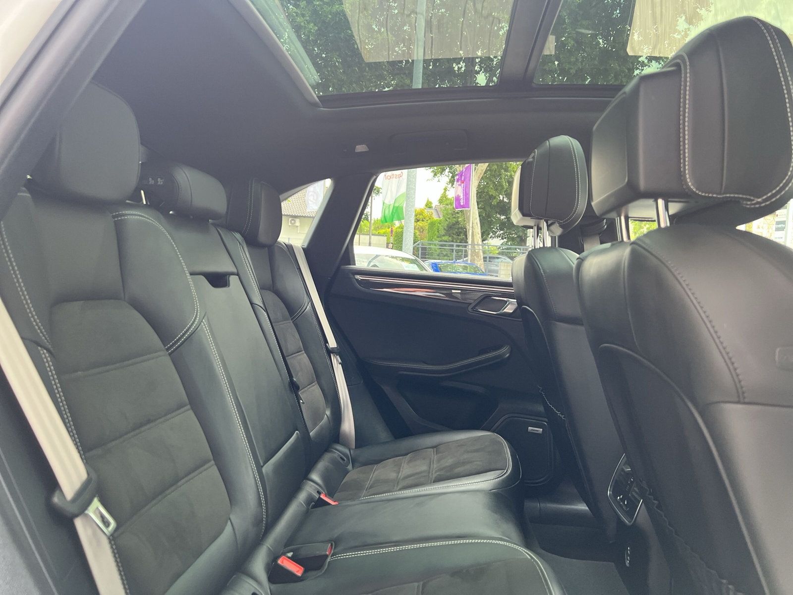 Porsche Macan GTS - Samsaru's Car Outlet
