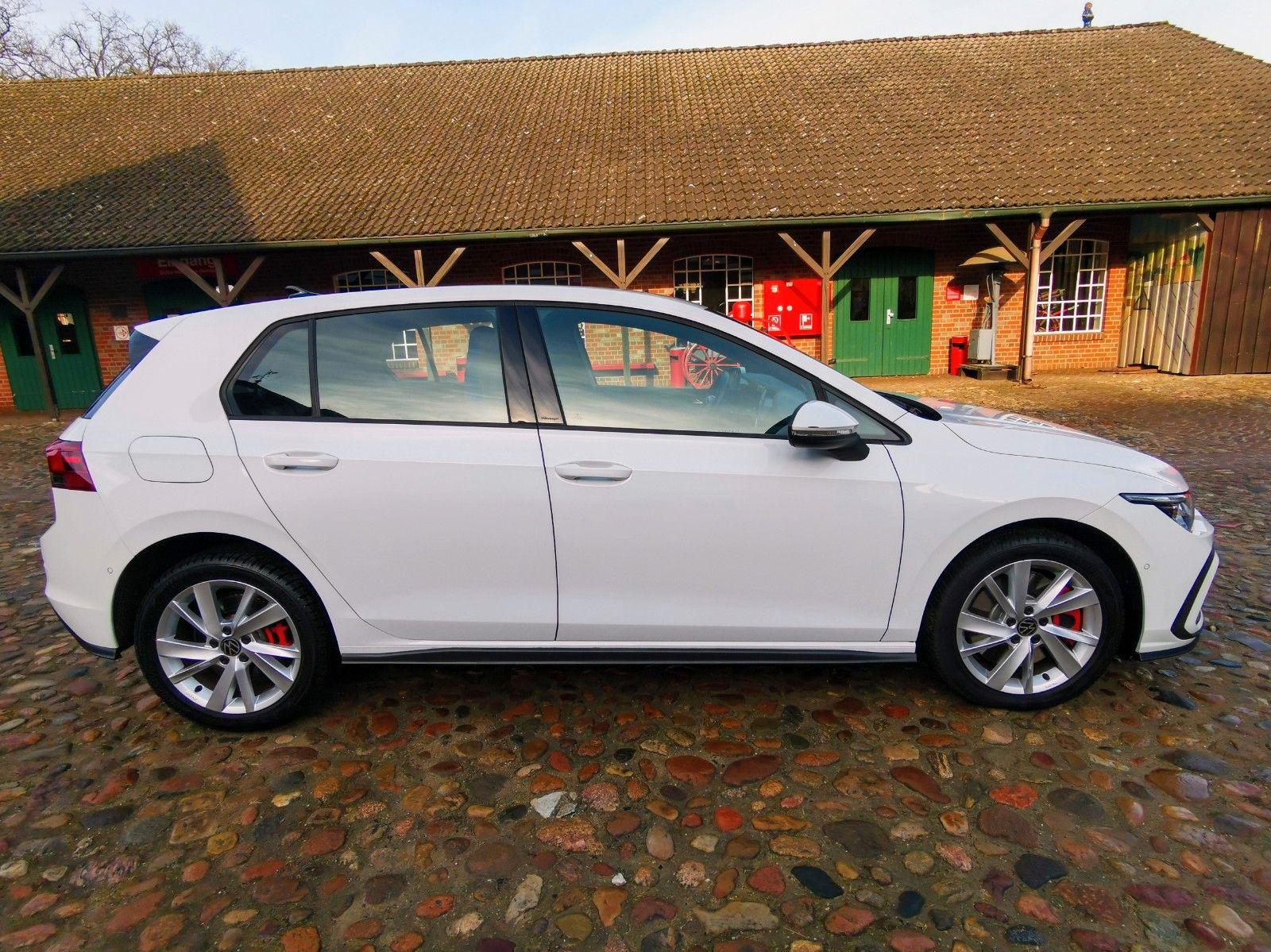 Volkswagen Golf VIII GTE Hybrid - Samsaru's Car Outlet