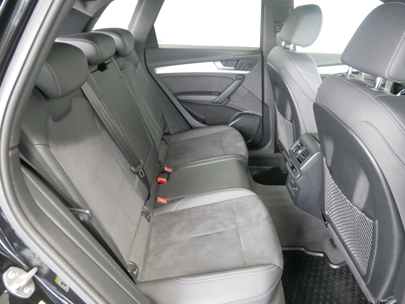 Audi Q5 40 TDI quattro S tro. S line LED AHK virt. Co