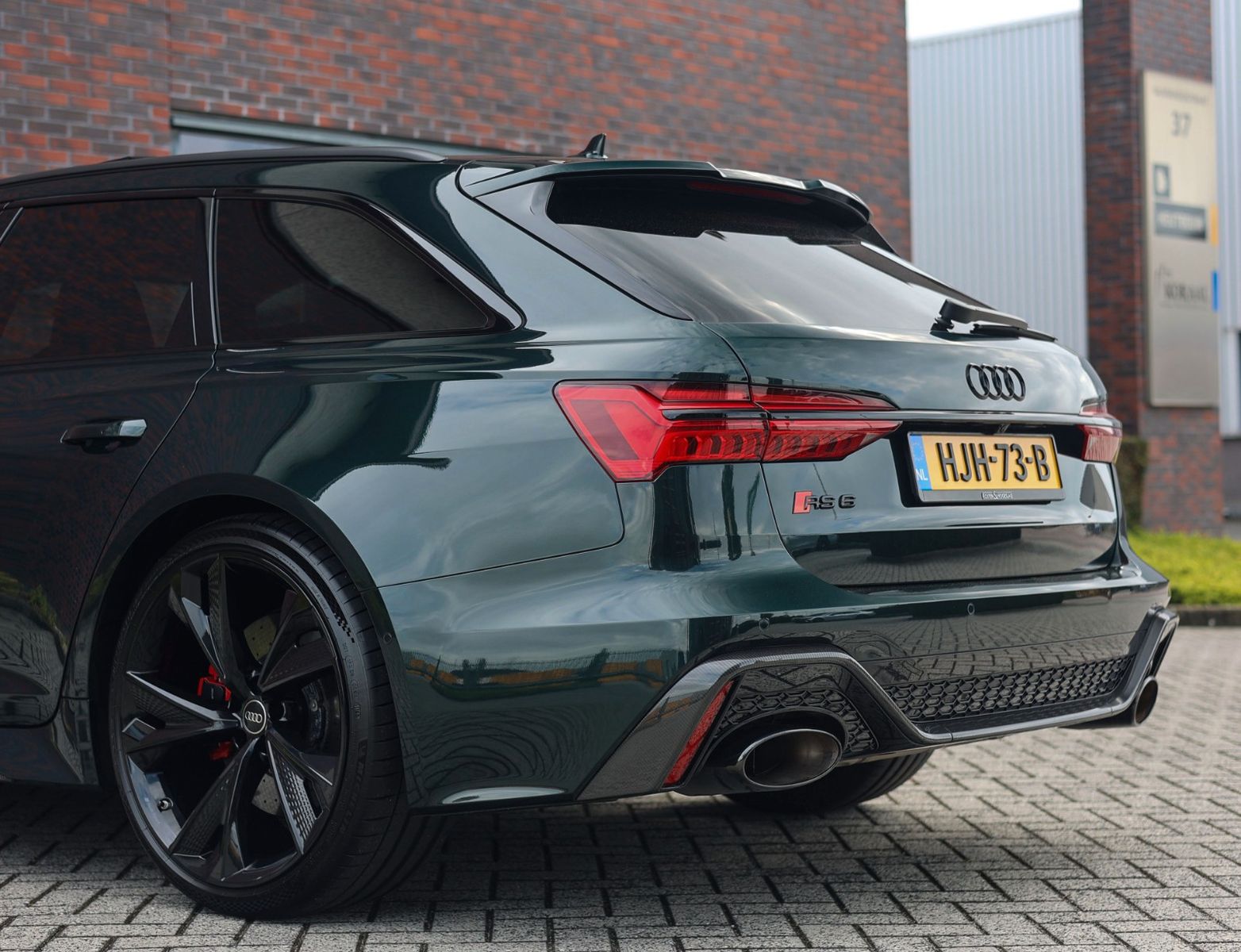 Audi RS6 Avant 4.0TFSI Quattro EXCLUSIVE + MEGAVOLL!