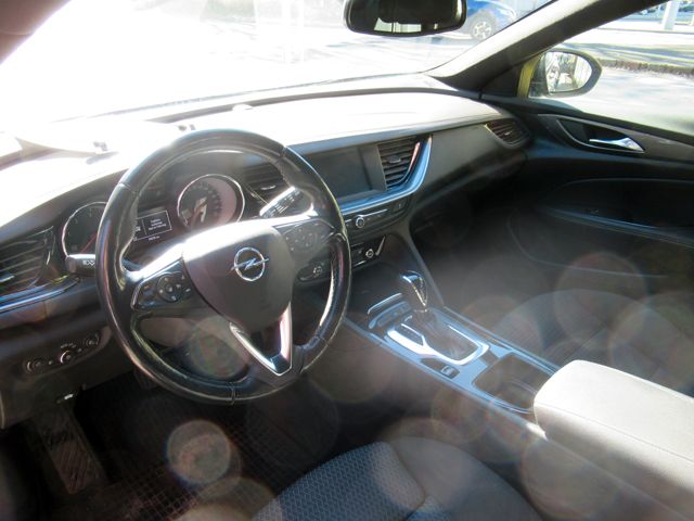 Opel Insignia ST 1.5D Aut.Business - Samsaru's Car Outlet