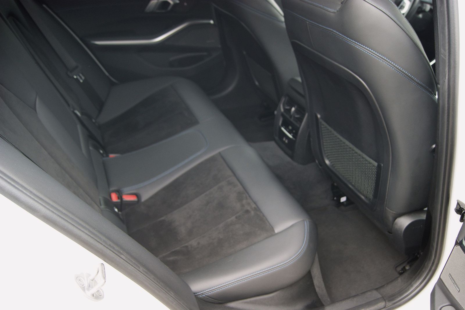BMW 320d xDrive M Sport - Samsaru's Car Outlet