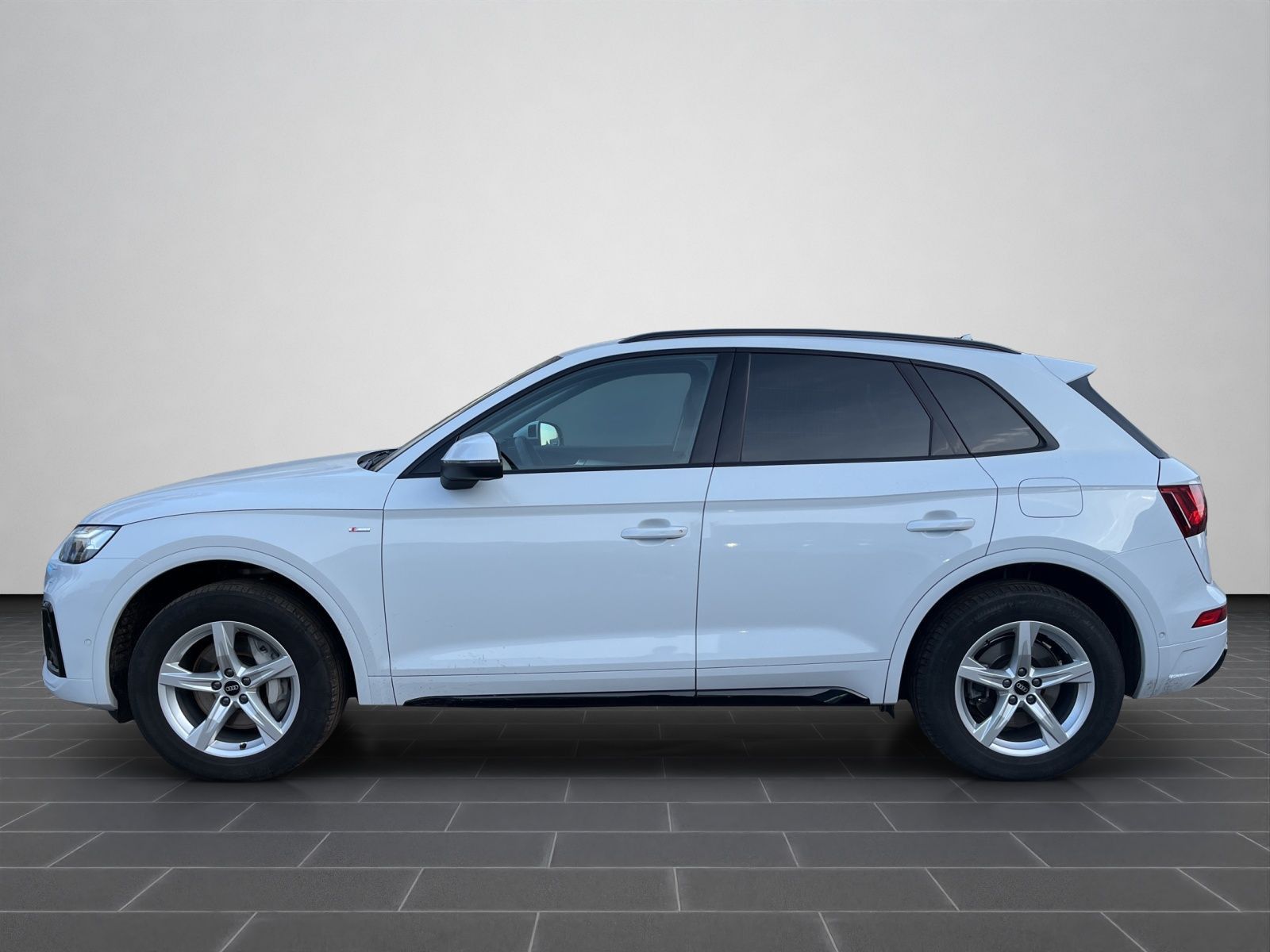 Audi Q5 50 TFSIe quattro S line S tronic NAVI SHZ ACC