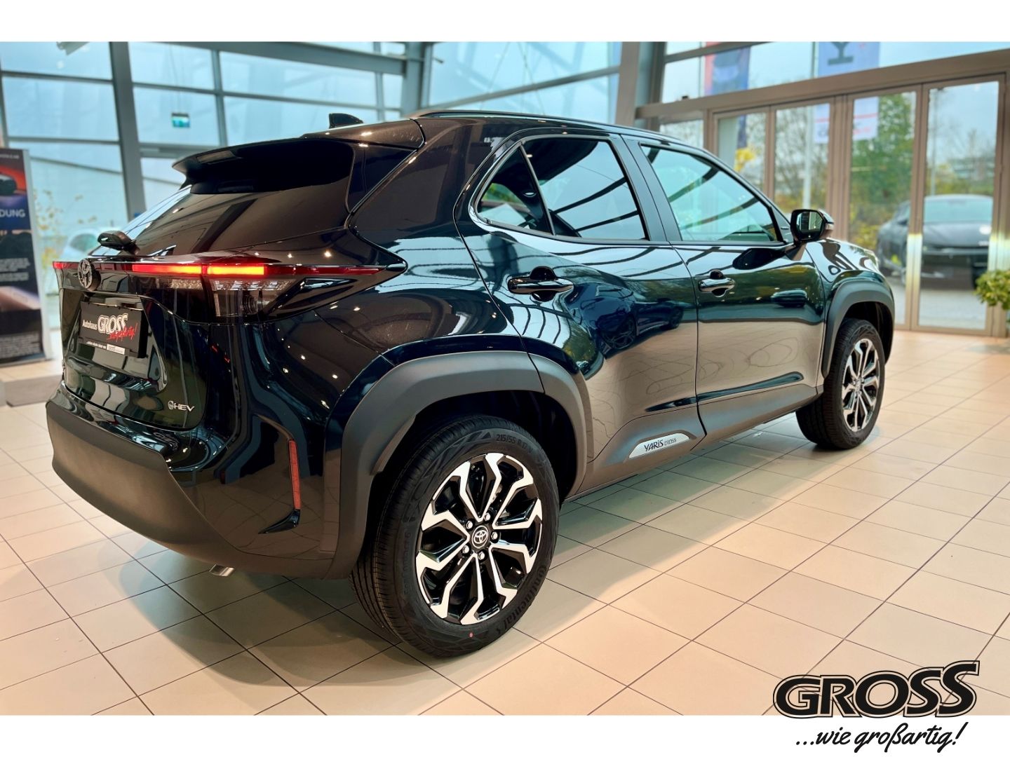 Toyota Yaris Cross Hybrid Active Drive / Safety / PDC /
