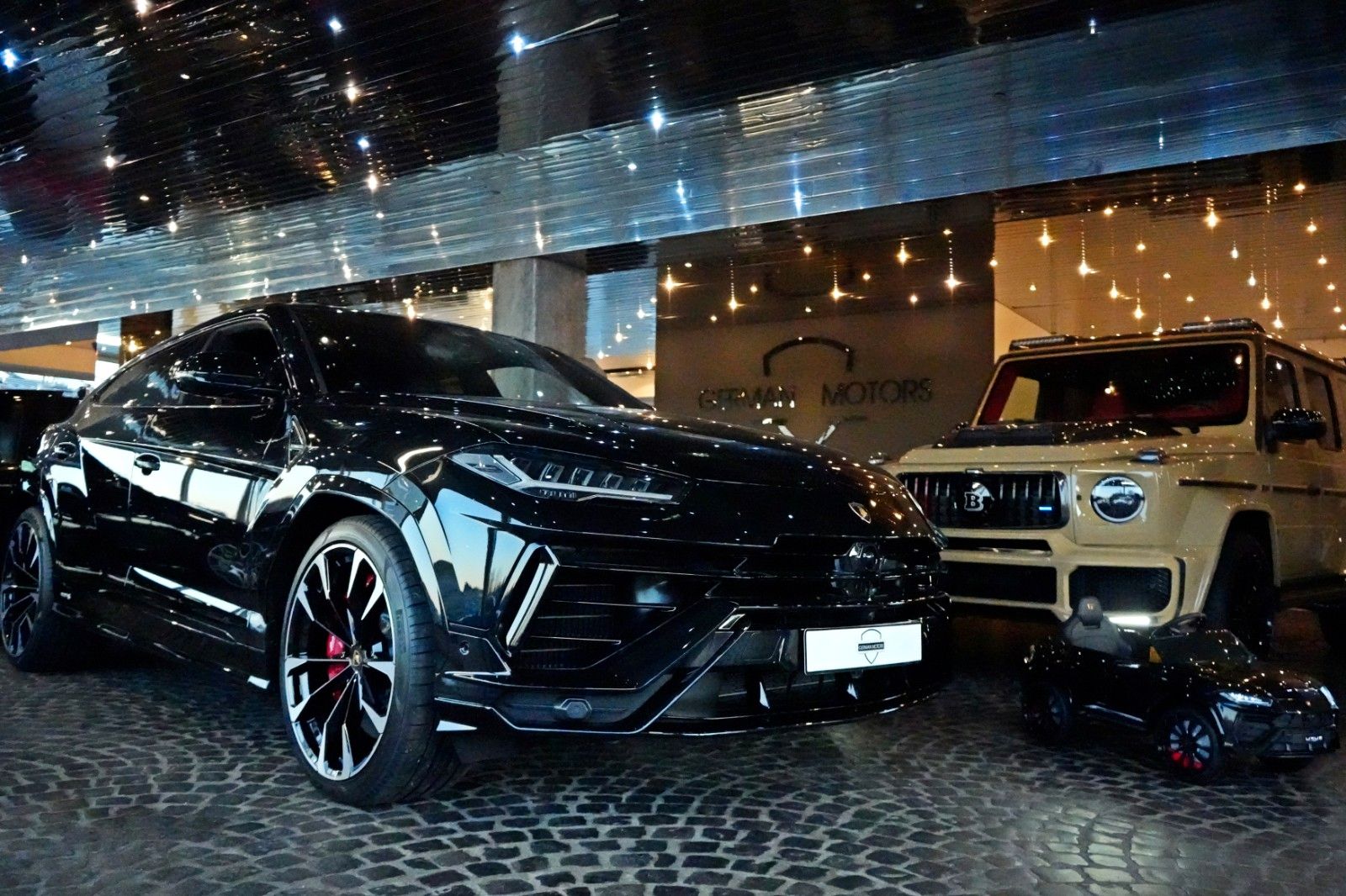 Mercedes-Benz E 200 AMG Premium Plus - Samsaru's Car Outlet