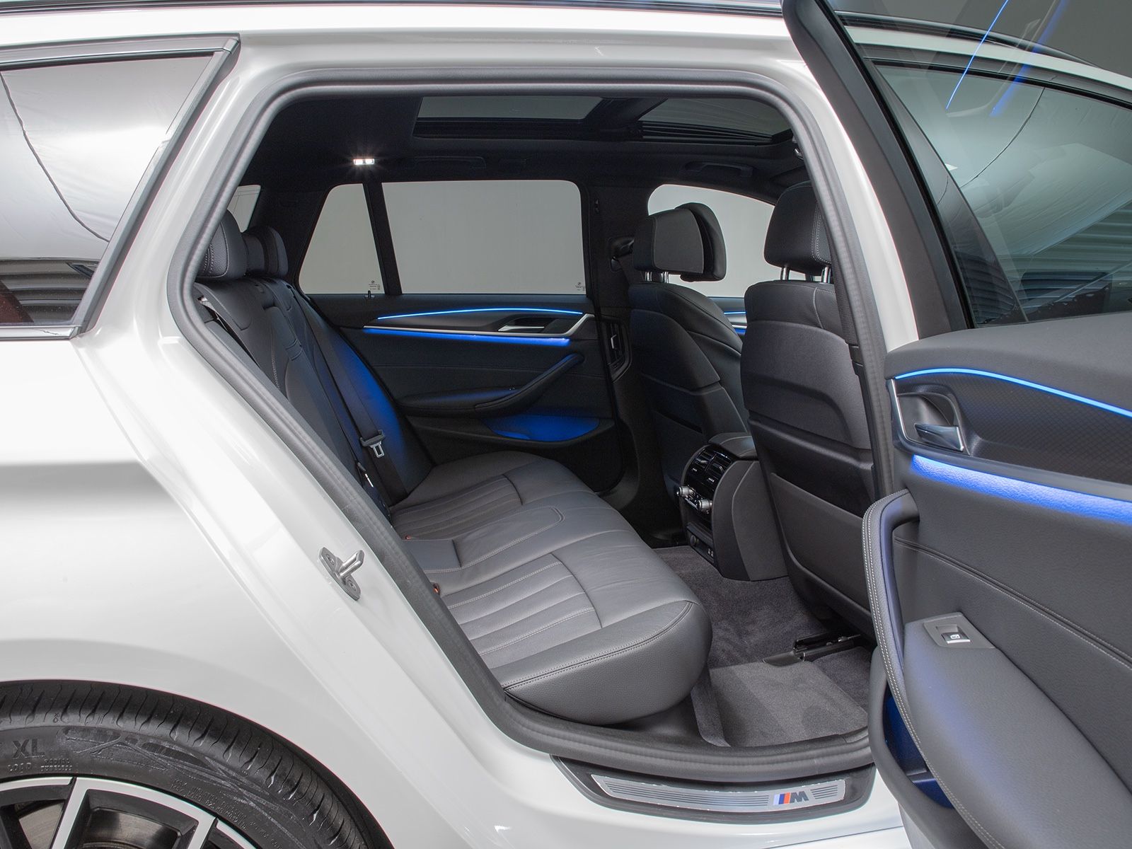 BMW 530e xD M-Sport 360°LenkHz.HuD Sitzlüft.PANO