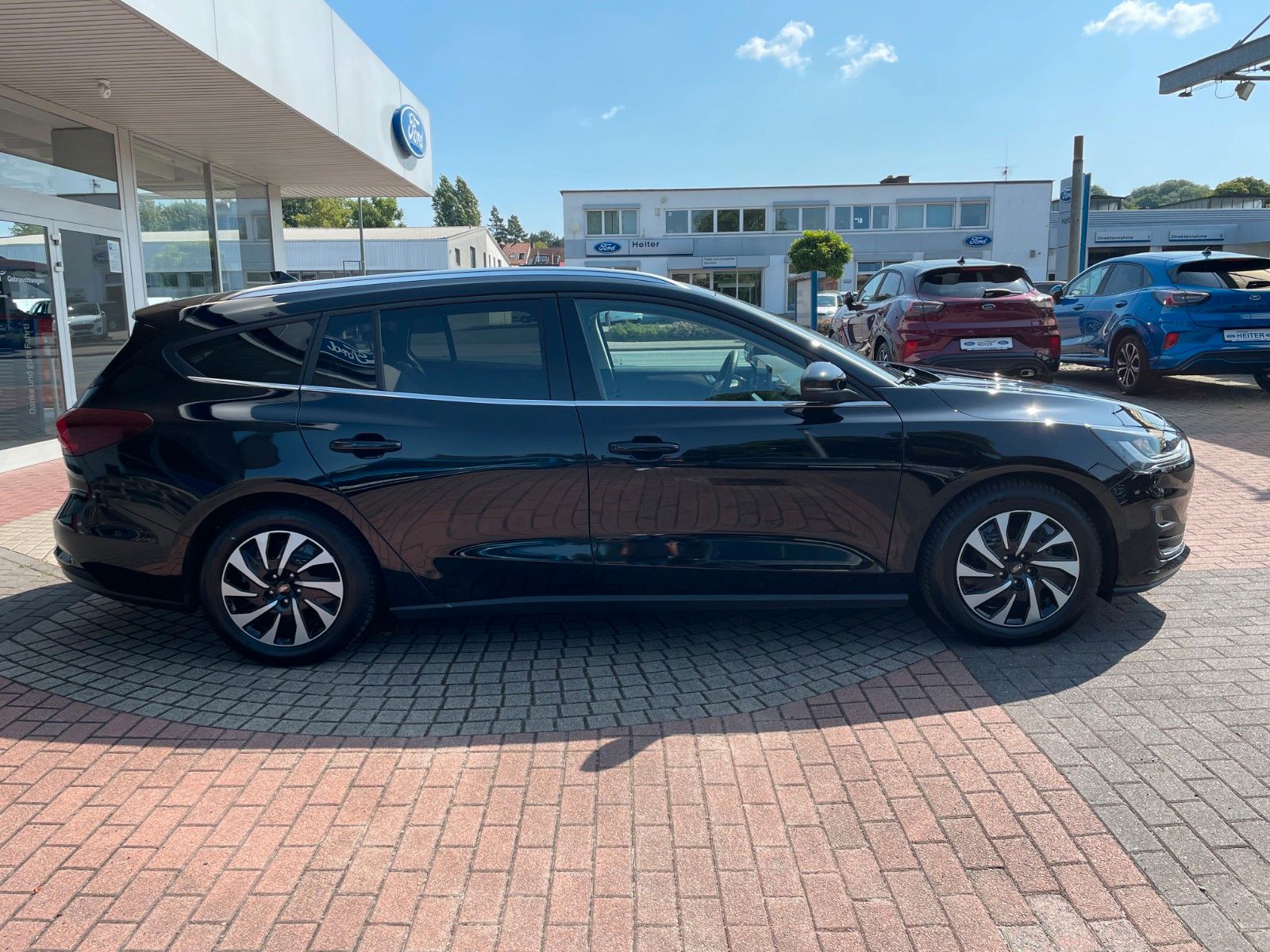 Ford Focus Automatik Turnier Titanium / ACC+155PS