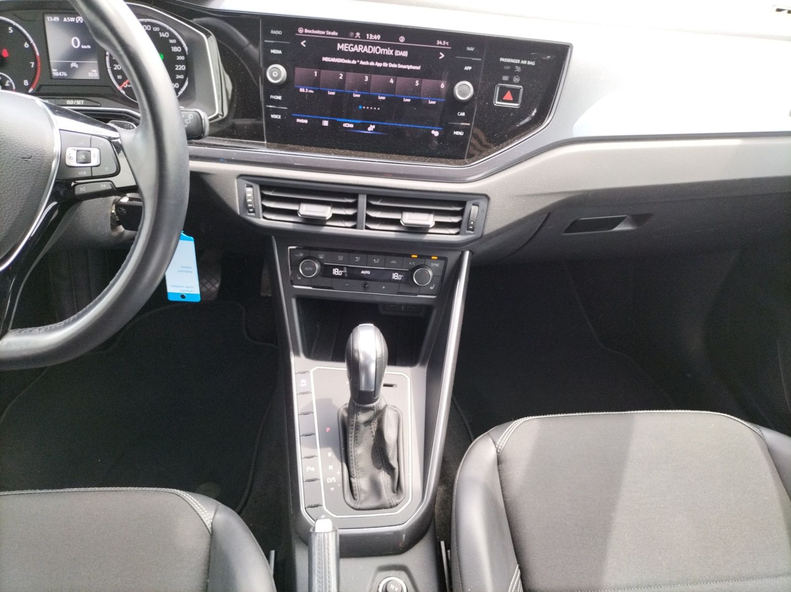 Volkswagen Polo VI Highline TSI DSG - Samsaru's Car Outlet