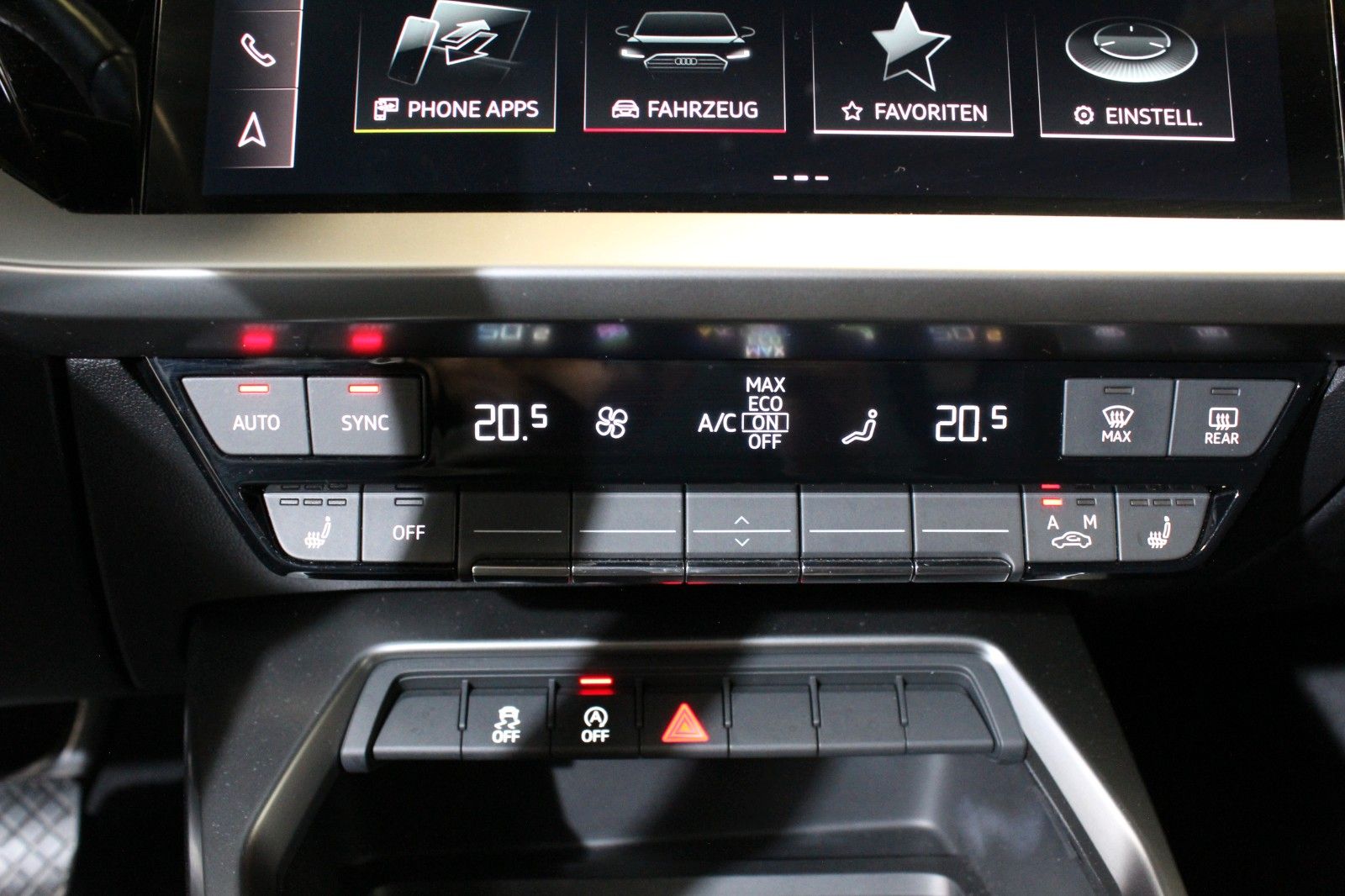 Audi A3*Limousine*30 TFSI*Advanced*Automatik*LED*Navi