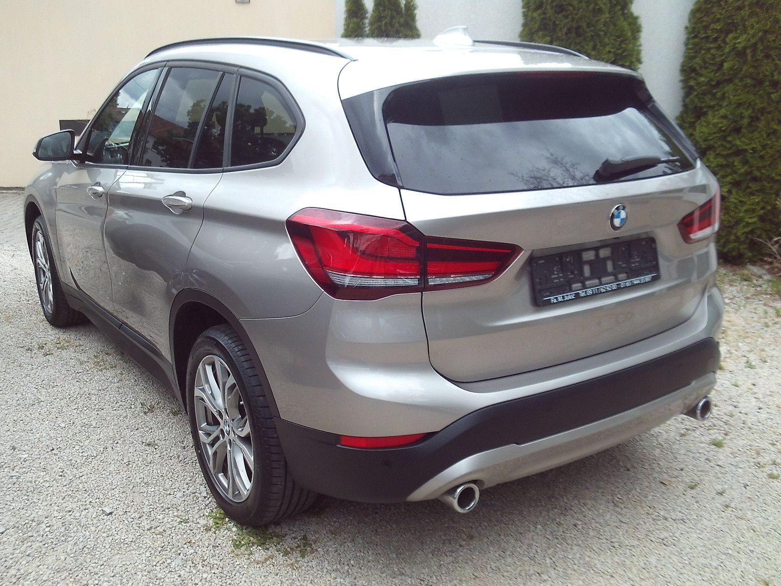BMW X1 xDrive 25 d Advantage - Samsaru's Car Outlet