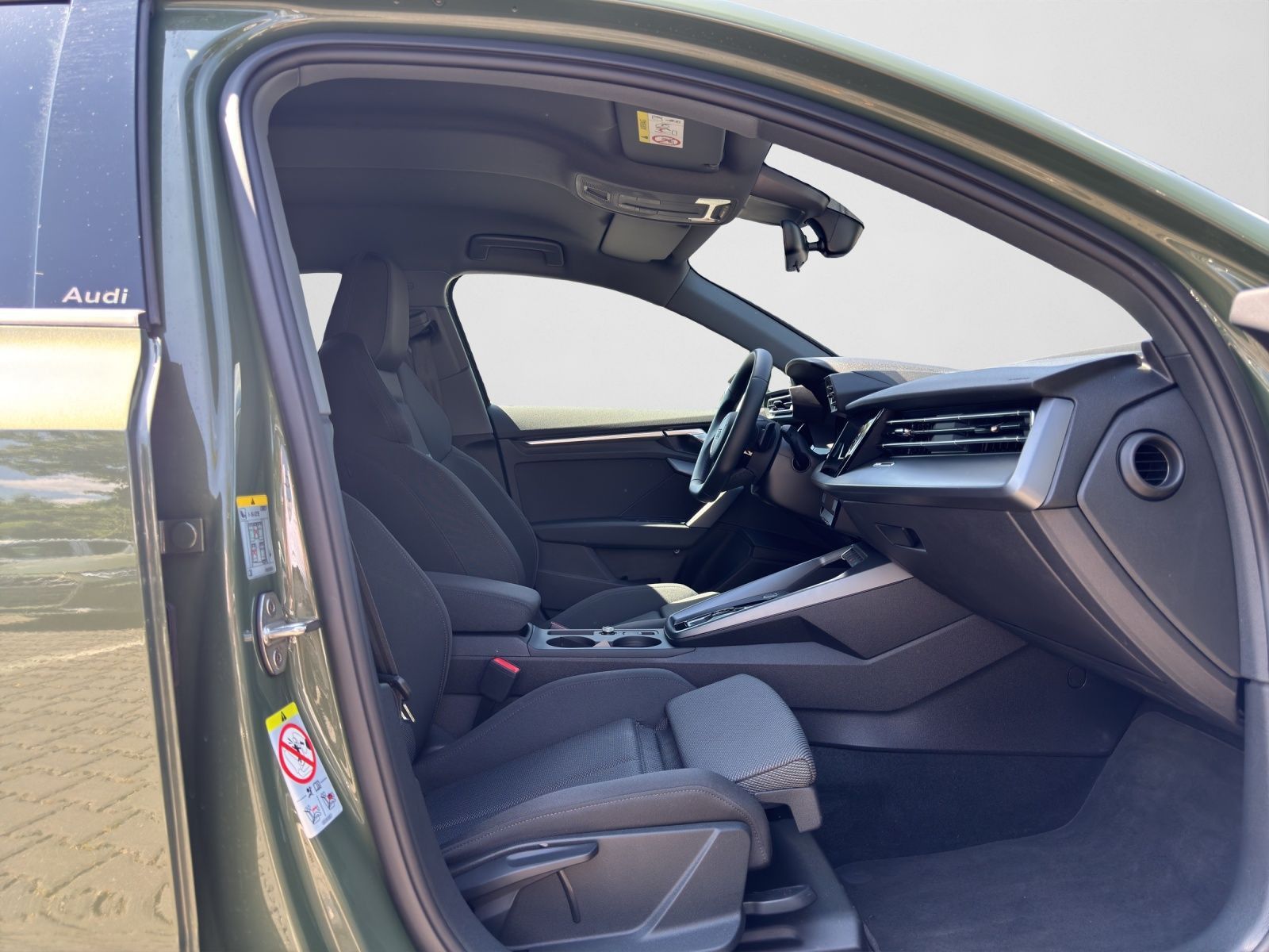 Audi A3 Sportback 35 TFSI S tronic - Samsaru's Car Outlet