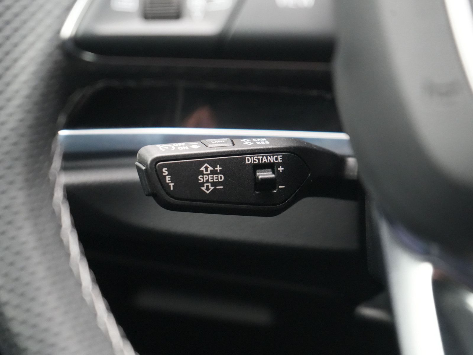 Audi Q3 S line quattro - Samsaru's Car Outlet