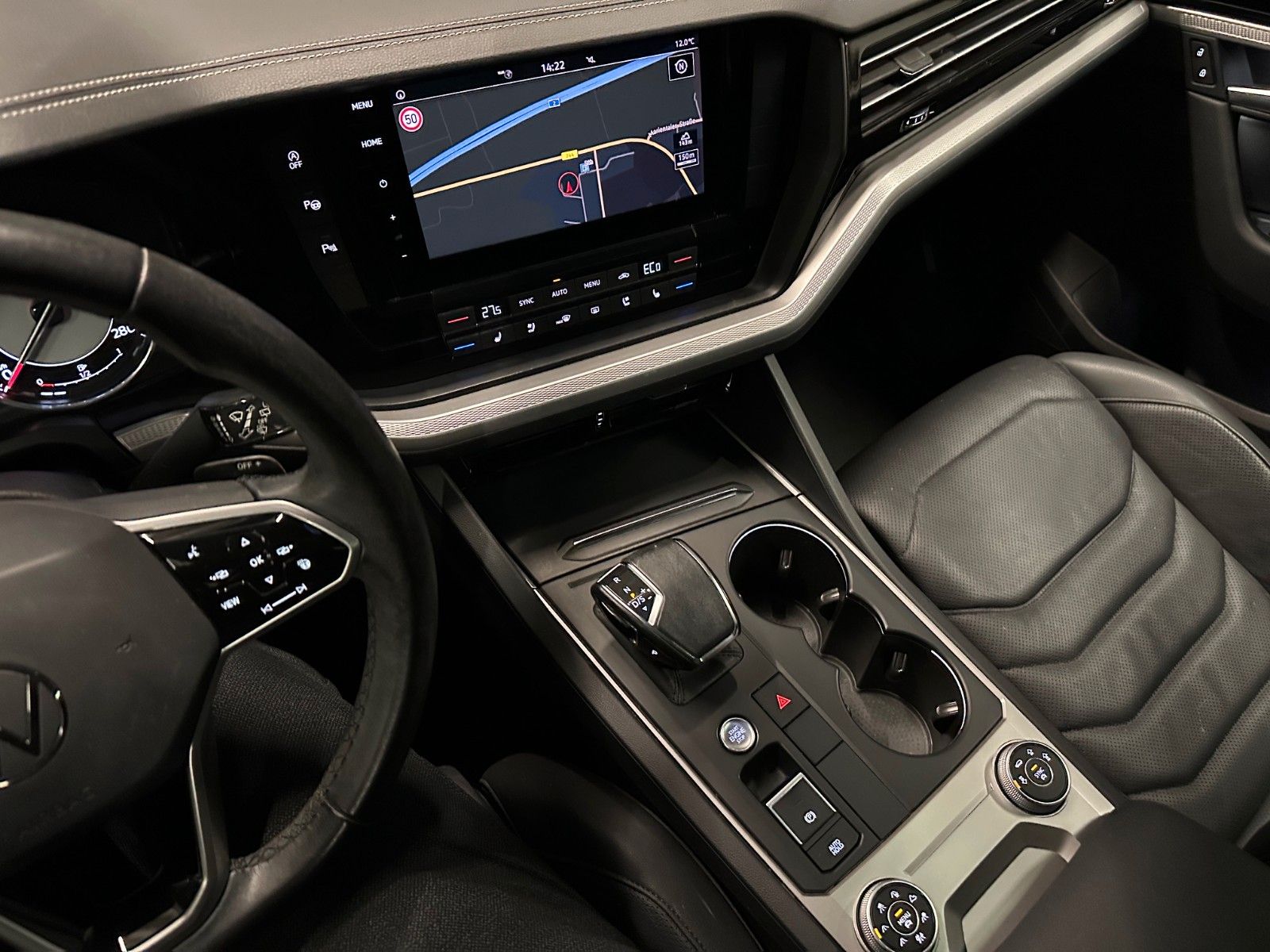 Volkswagen Touareg V6 TDI 4Motion - Samsaru's Car Outlet
