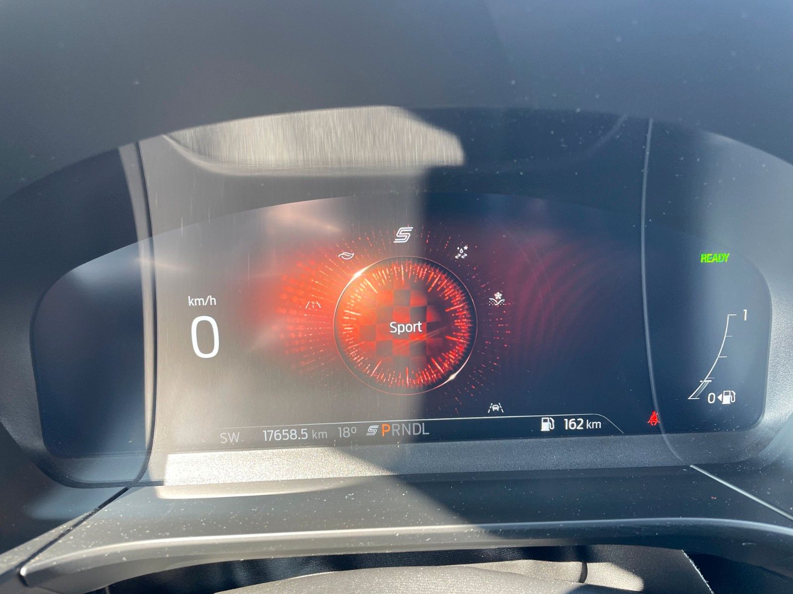Ford Kuga FHEV Vignale - Samsaru's Car Outlet