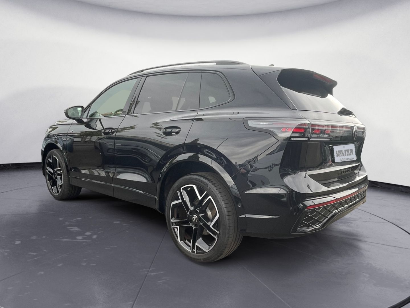 Volkswagen Tiguan R-Line 2.0 TDI BLACK STYLE MATRIX/NAVI/KA