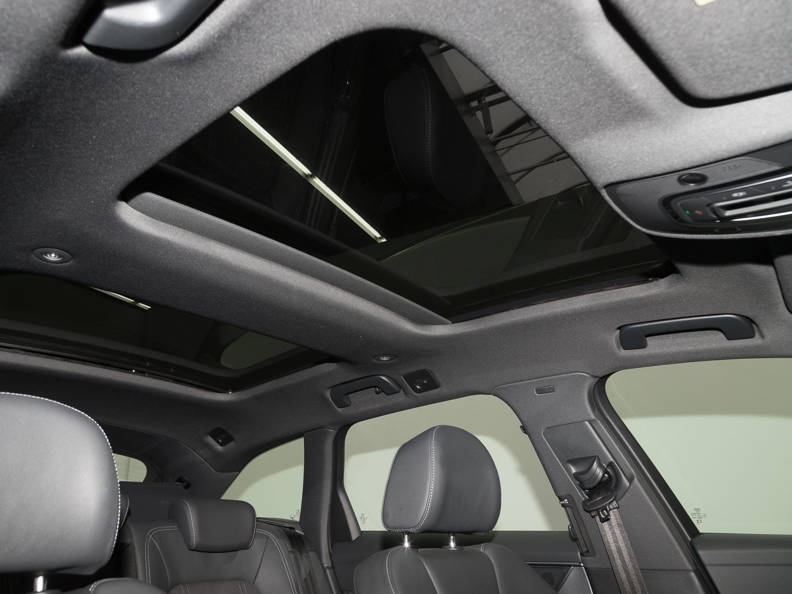 Audi A6 Avant 40 TDI Q S LINE - Samsaru's Car Outlet