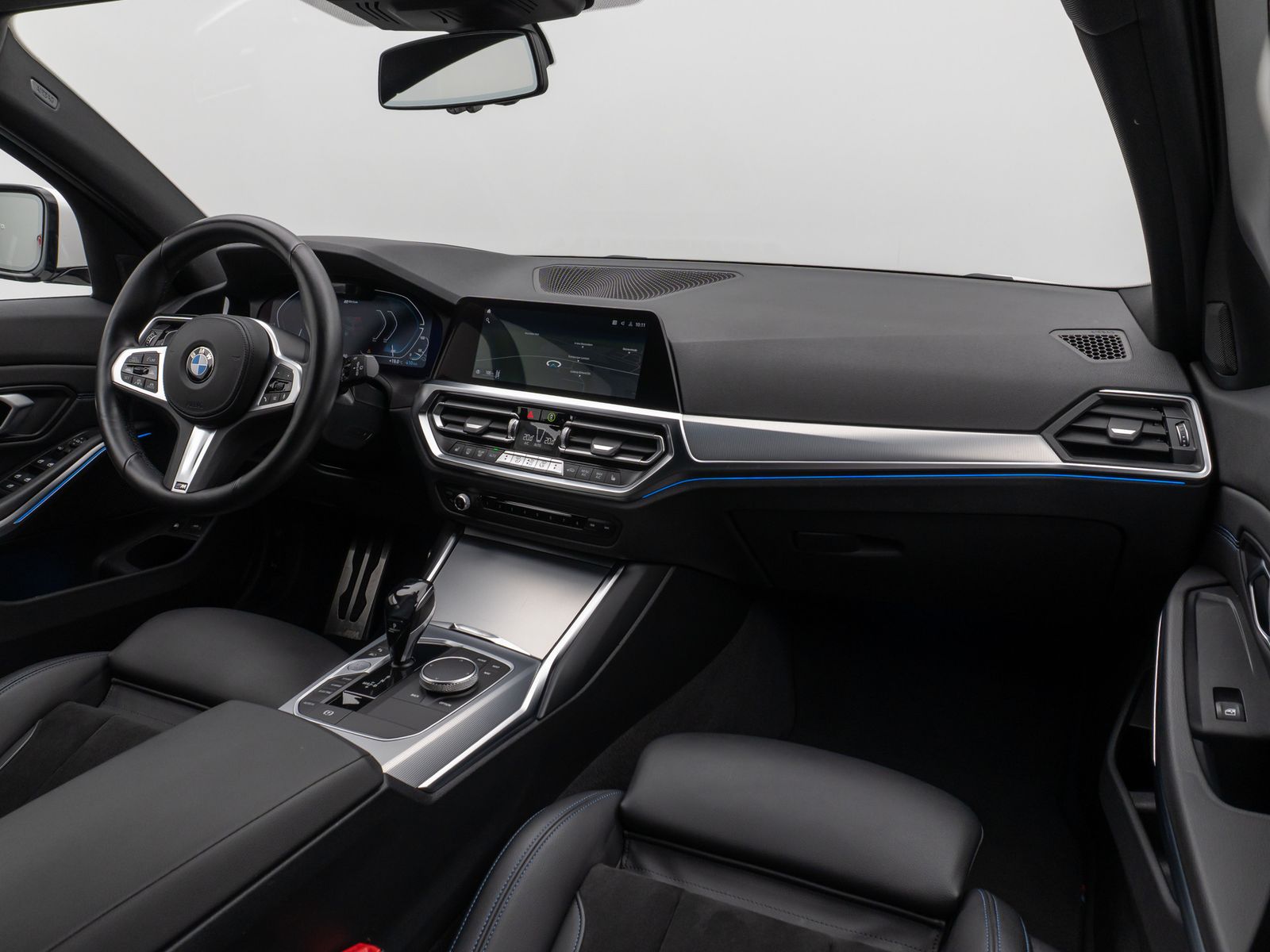 BMW 330e M Sport - Samsaru's Car Outlet